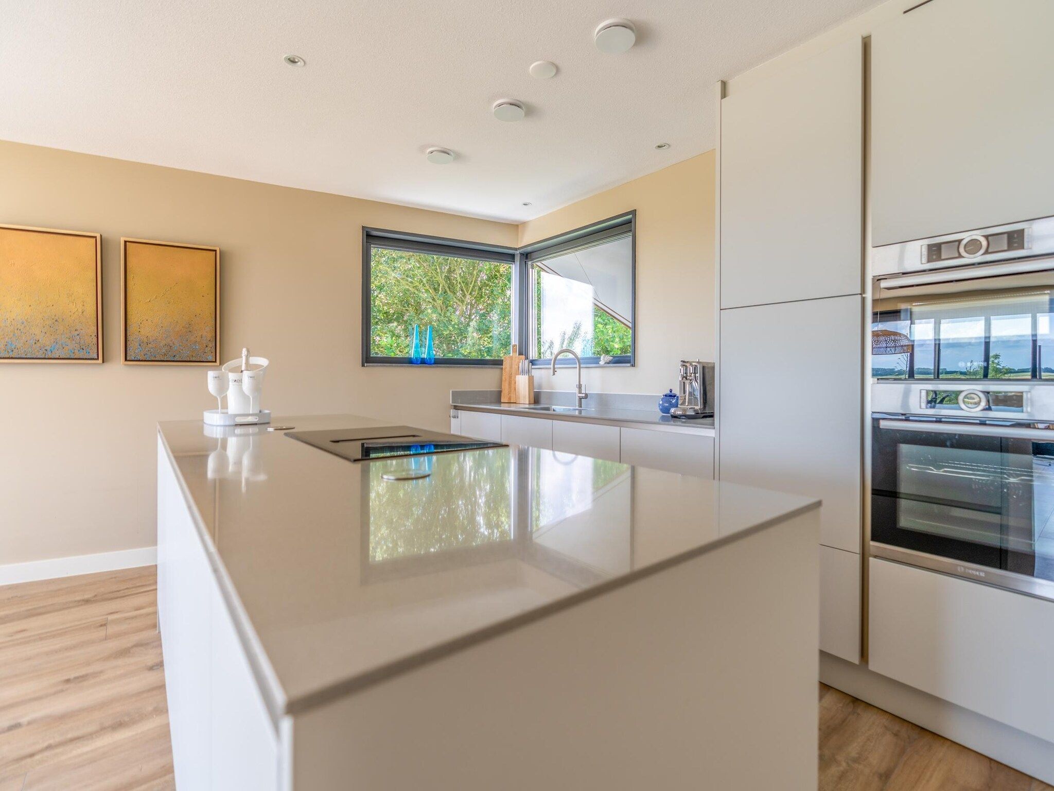 De keuken van Waalerburght 14 in De Waal