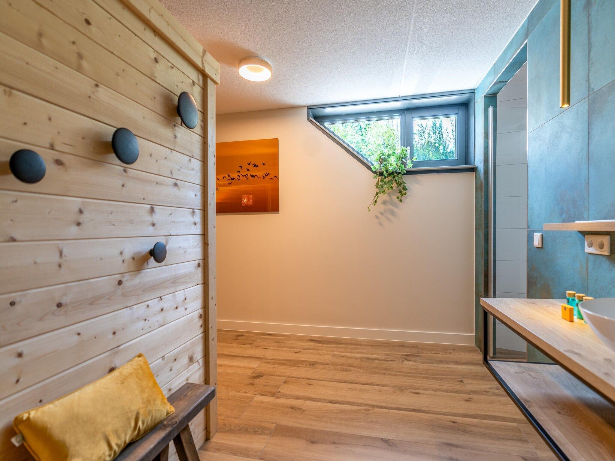 De badkamer van Waalerburght 14 in De Waal