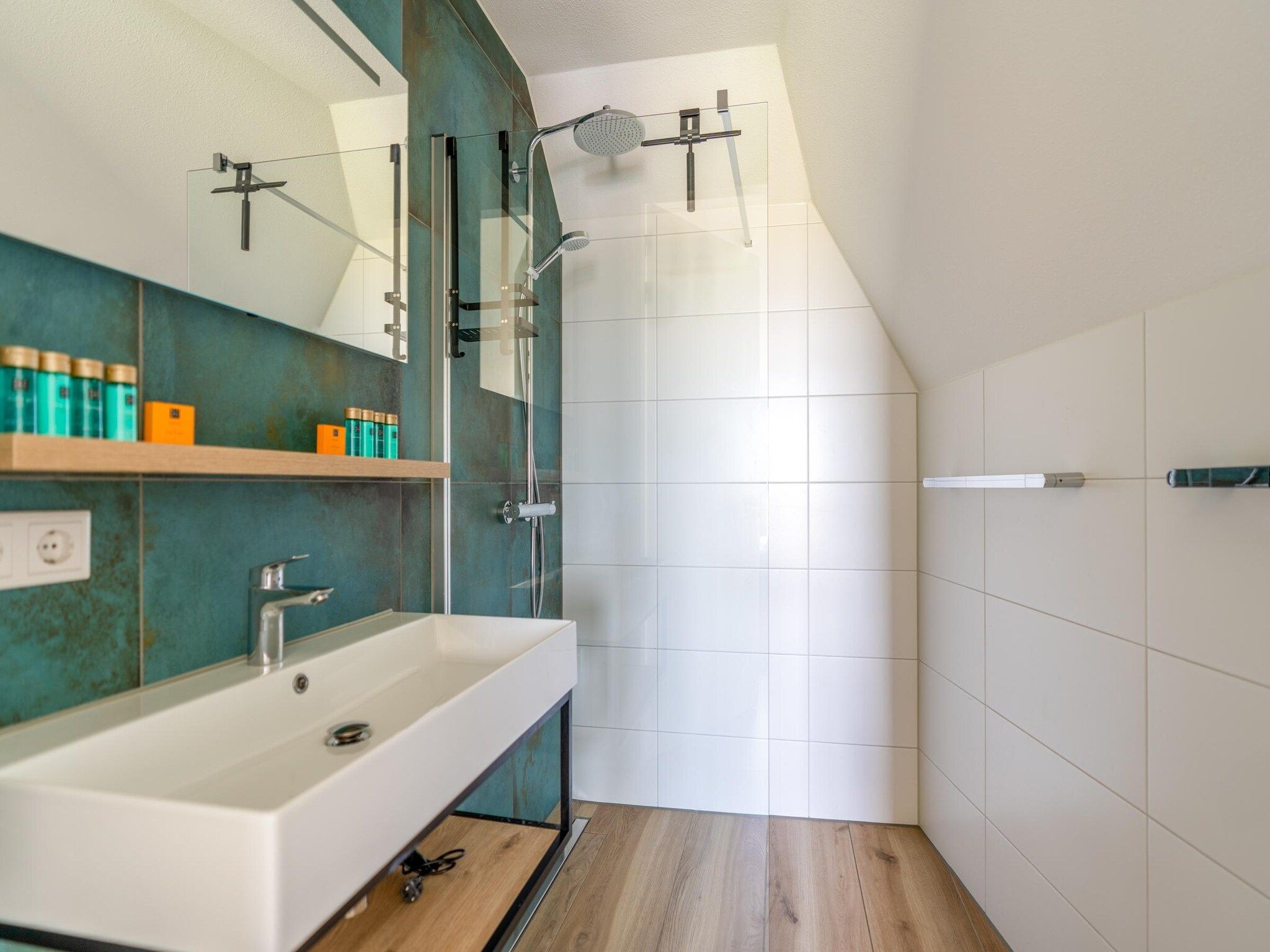 De badkamer van Waalerburght 14 in De Waal