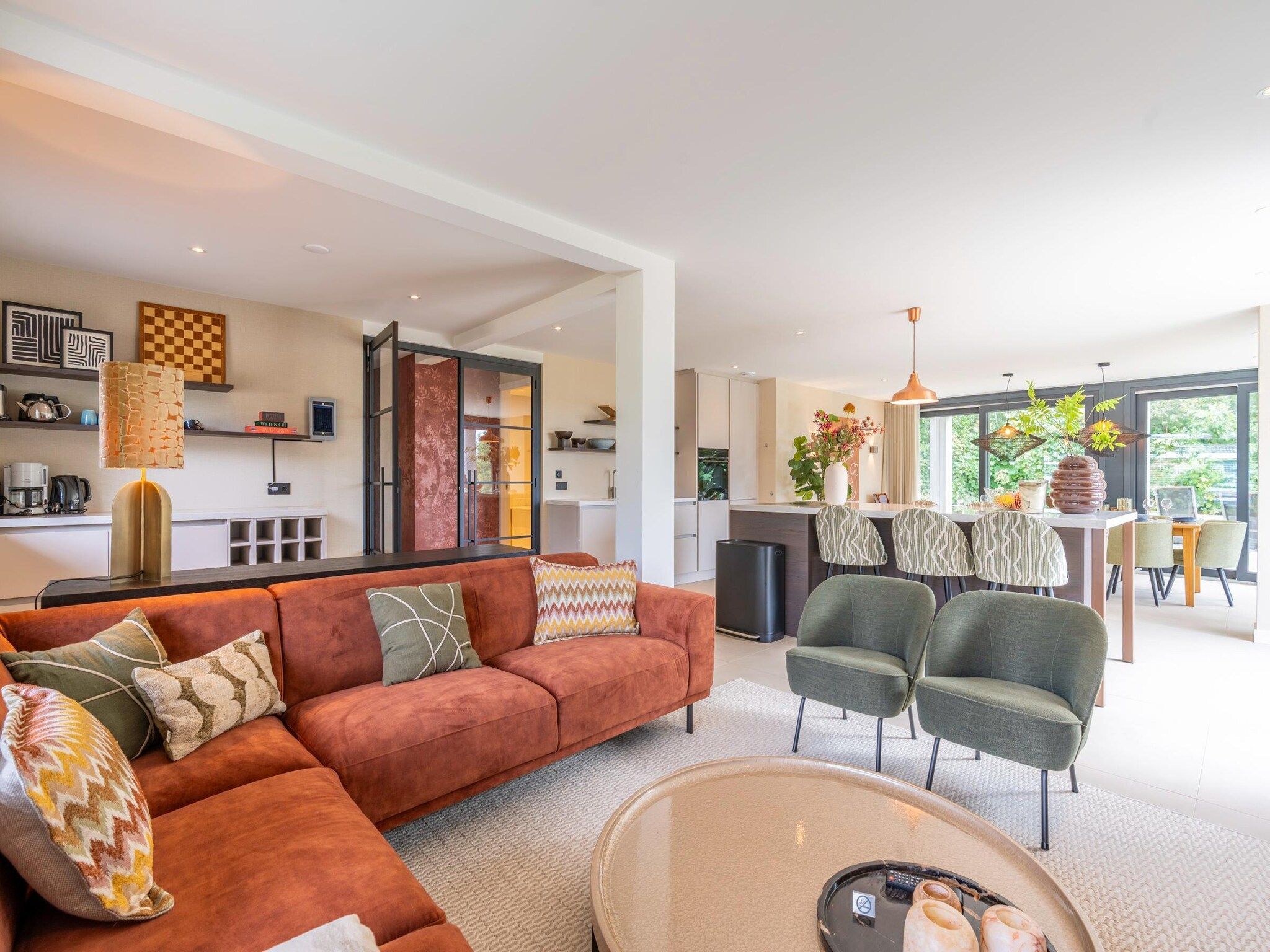 De woonkamer van Orchismient 39 in De Koog