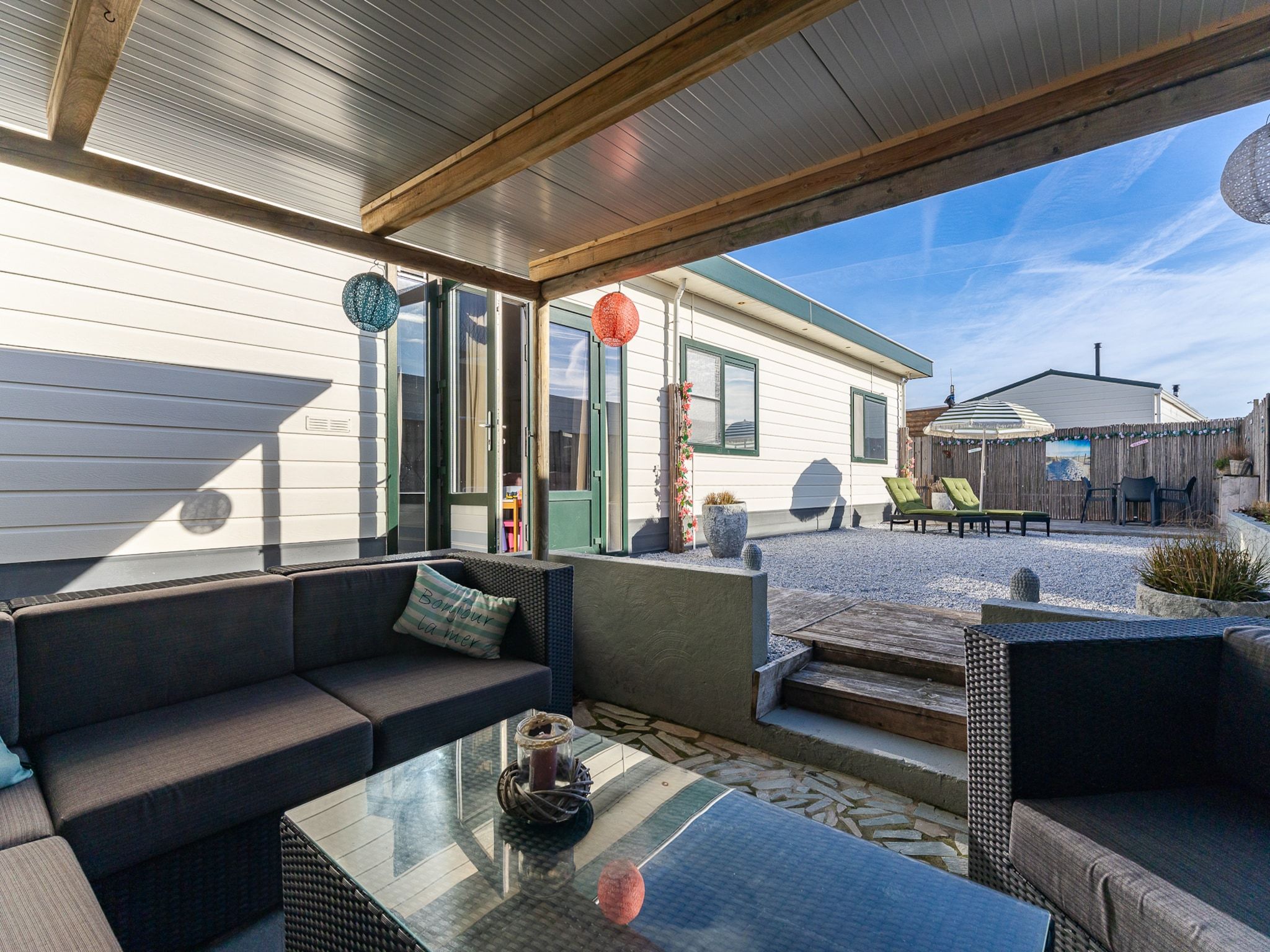 Het terras van Vakantiehuis - Keetenweg 10| Stavenisse in Stavenisse