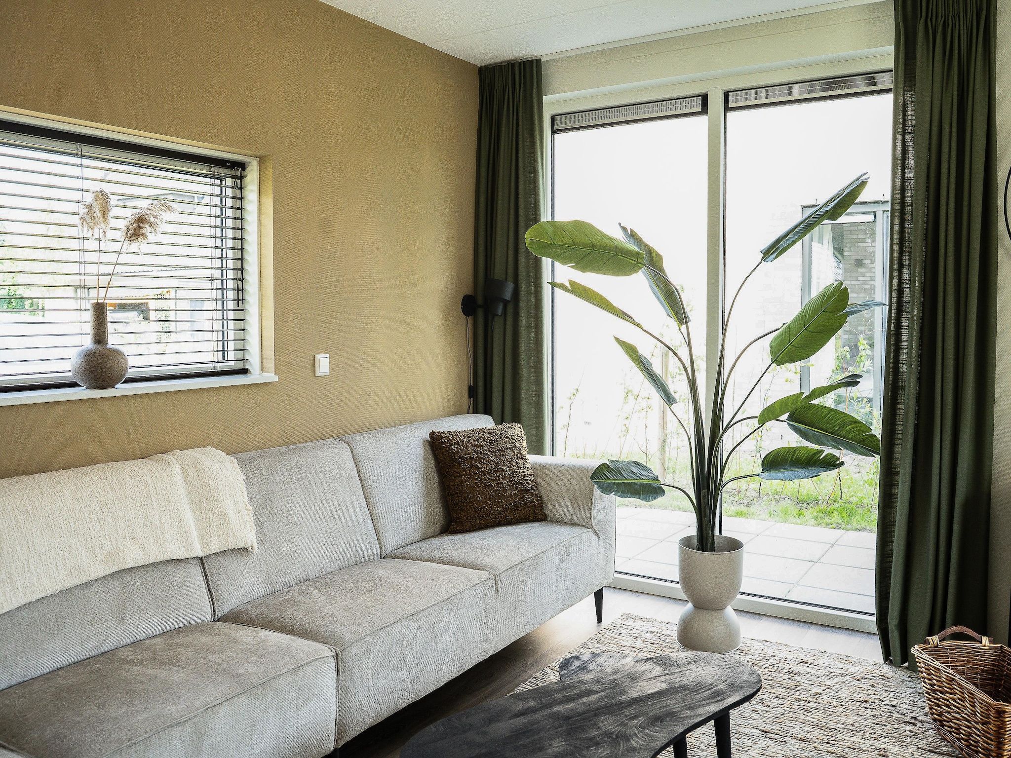 De woonkamer van Wetterfrei in Elahuizen