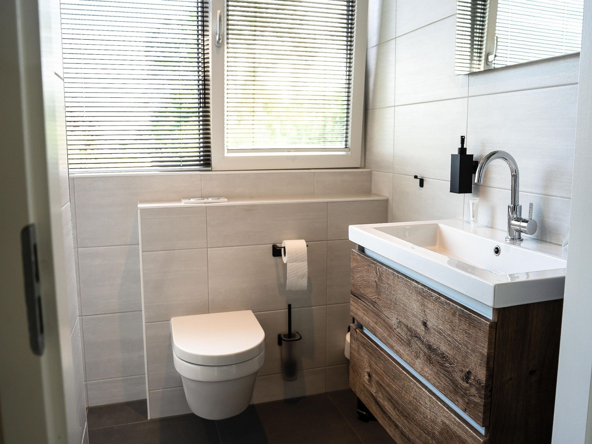 De badkamer van Wetterfrei in Elahuizen