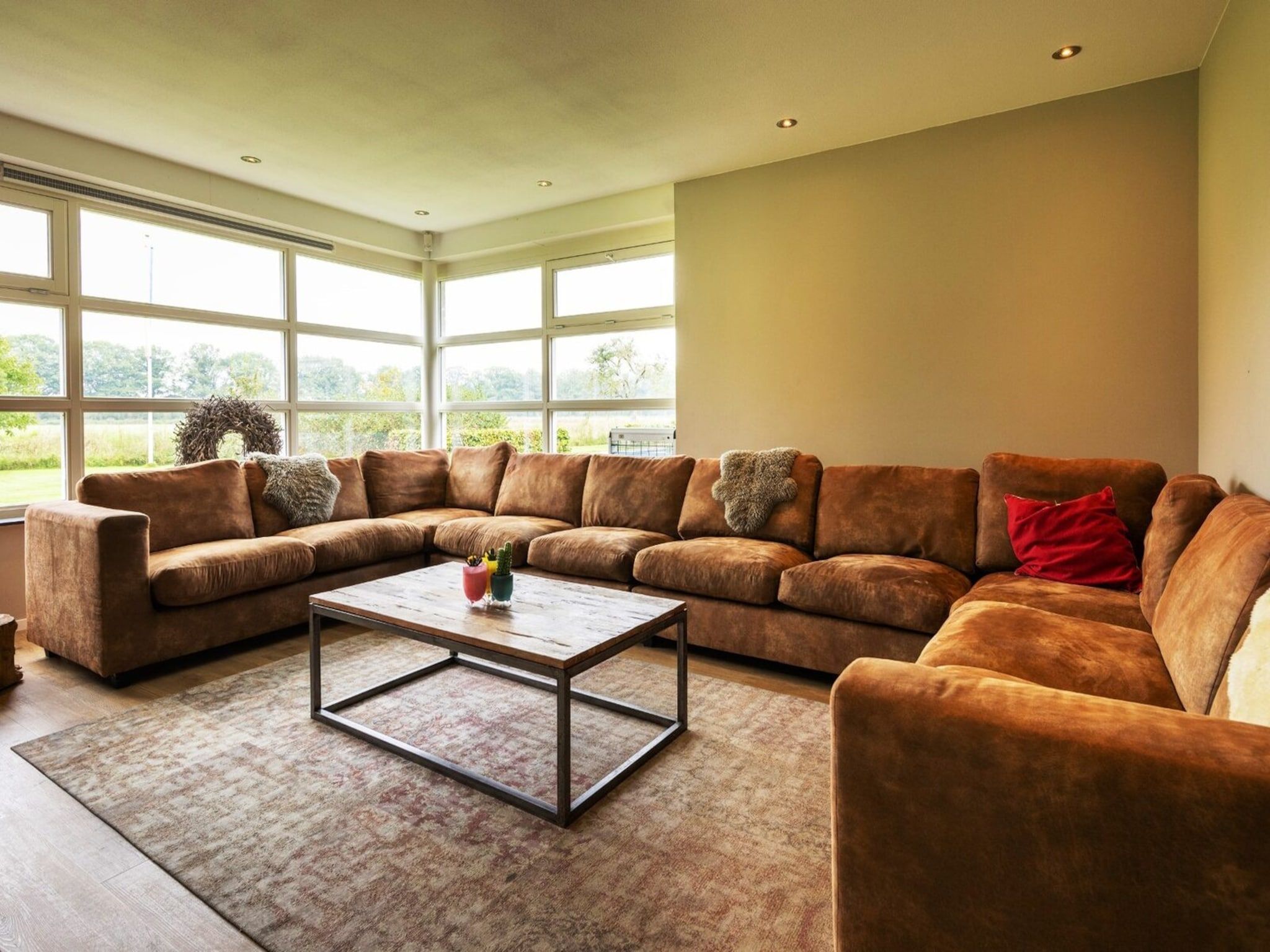 De woonkamer van Boshoeve in Aalten