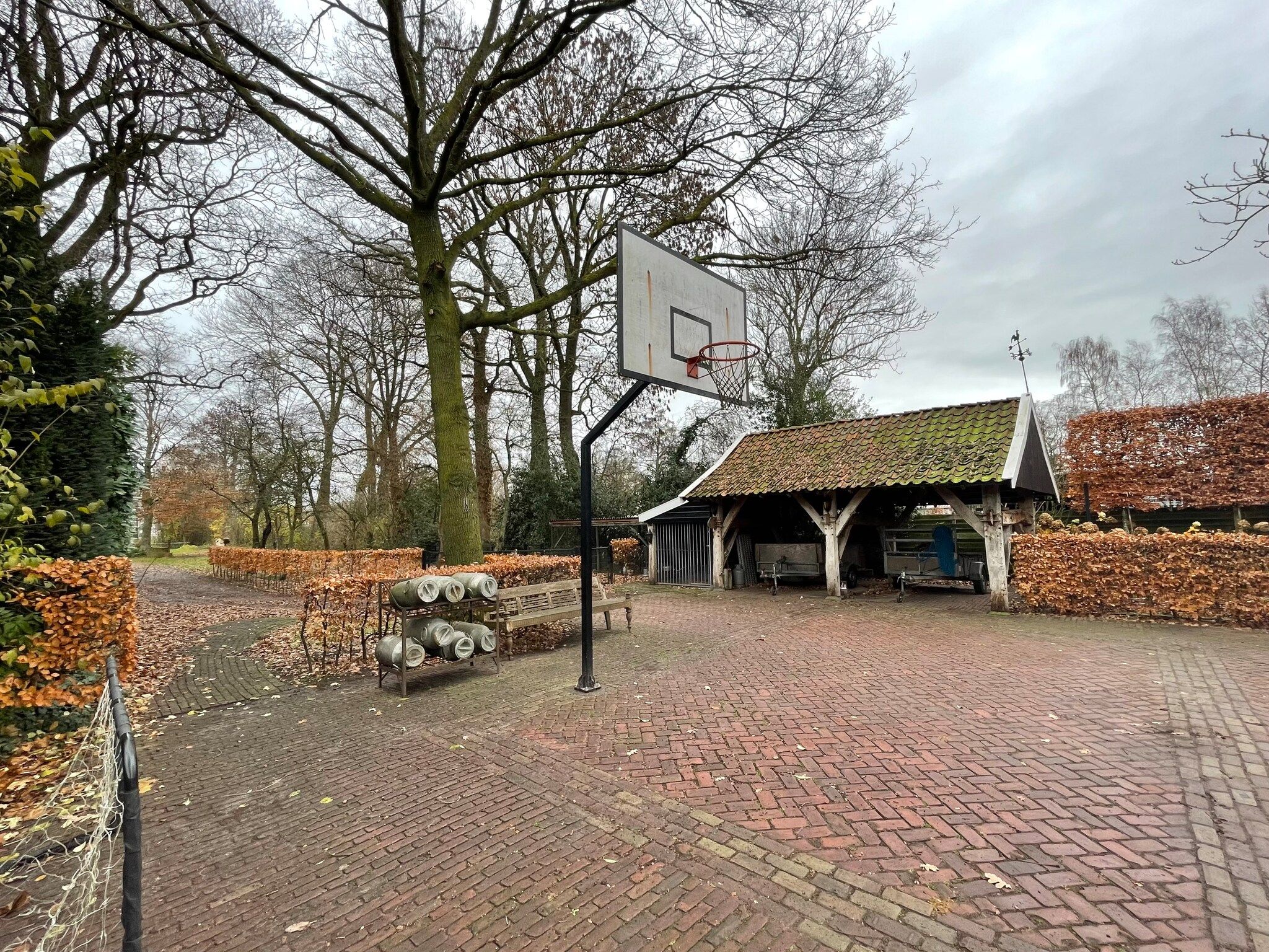 De buitenkant van de Binnenhof in Vriezenveen