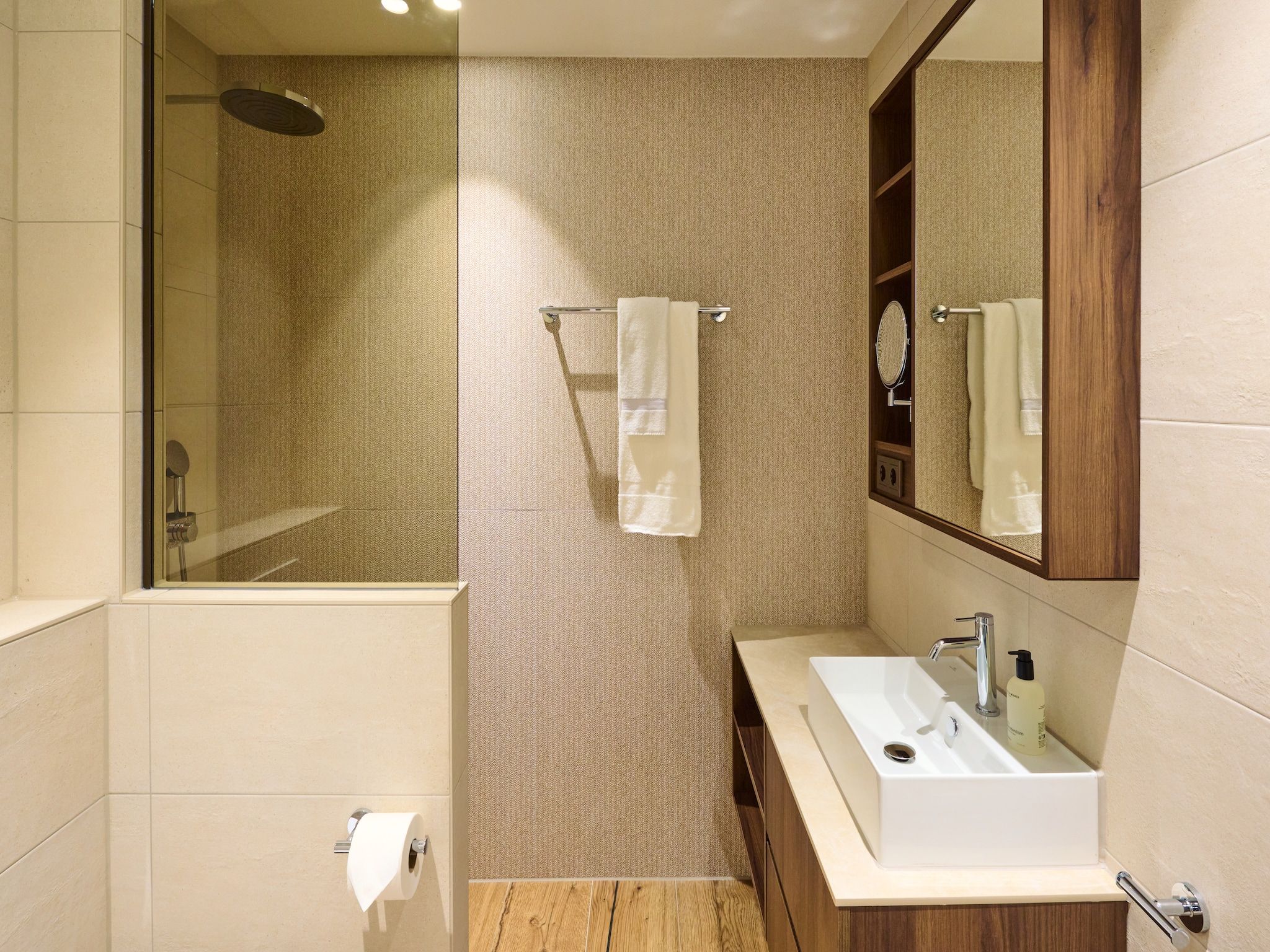 De badkamer van Droomsuites Texel - 8 person apartement in Den Burg