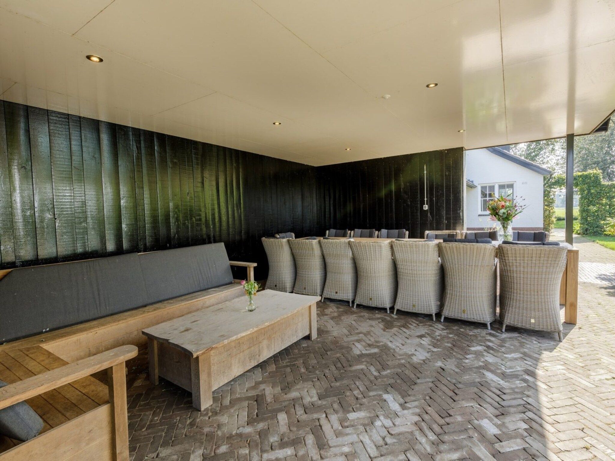 Het terras van Landhuis Aalten in Aalten