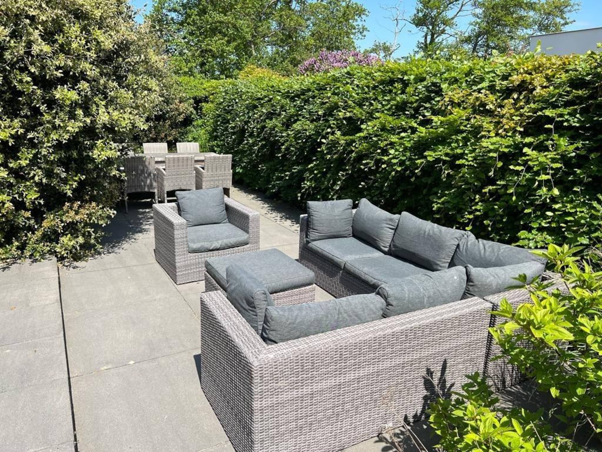 Het terras van Tussen Duin en Strand in Egmond aan den Hoef