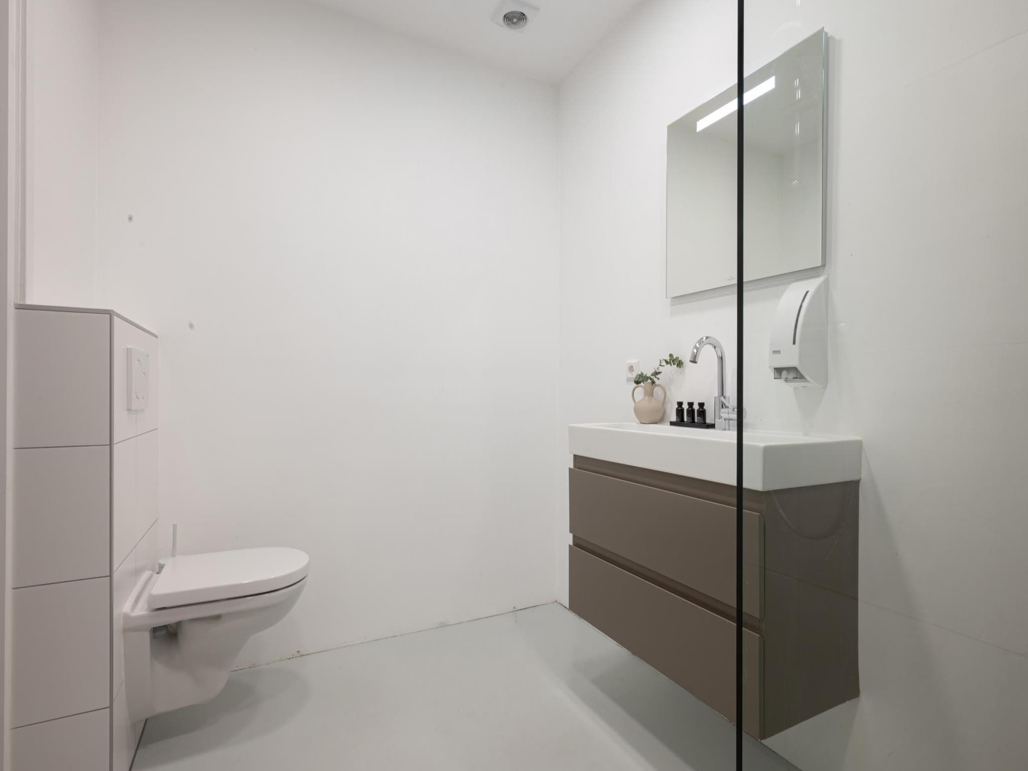 De badkamer van Tussen Duin en Strand in Egmond aan den Hoef