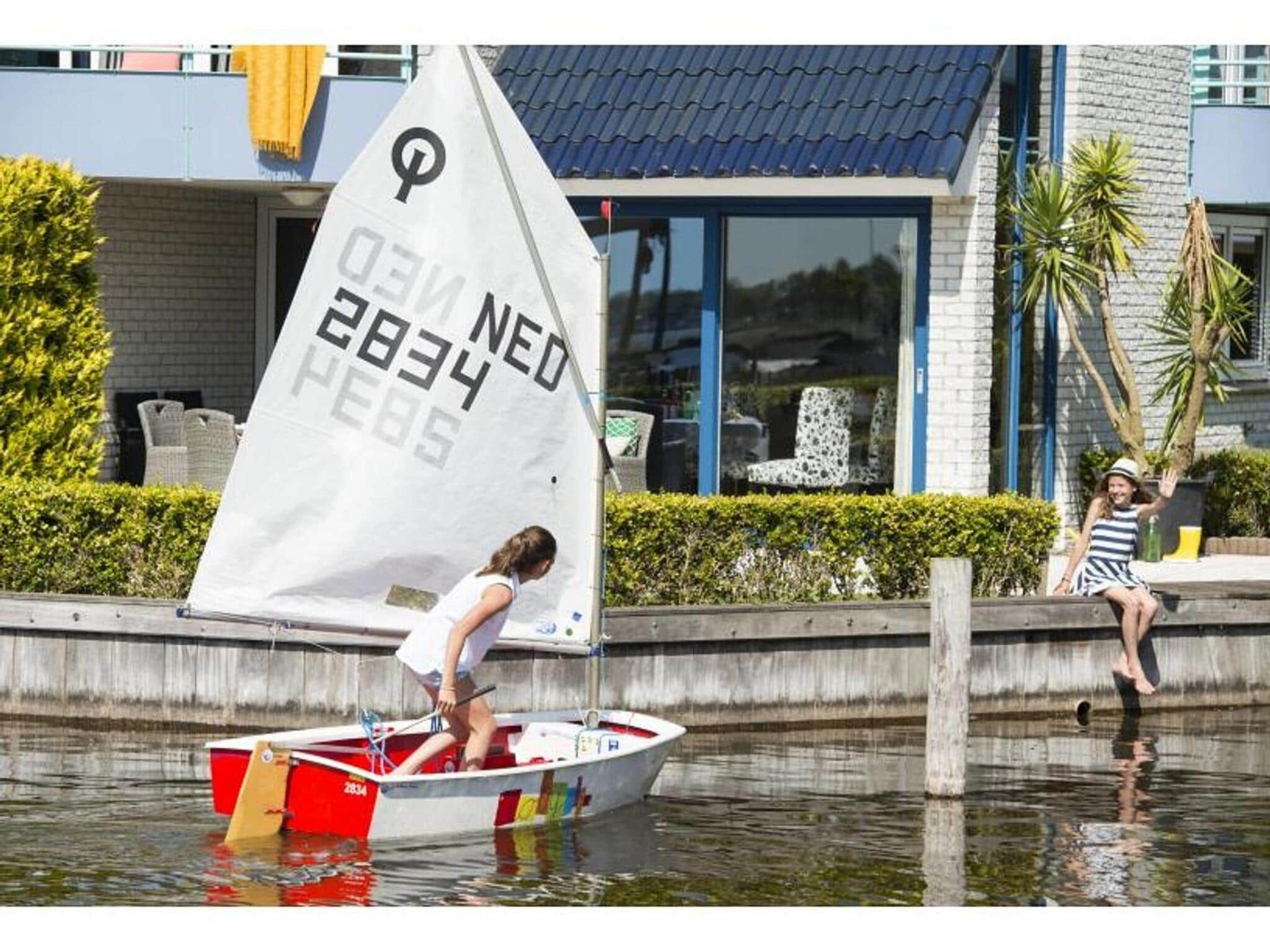 Family House | 10-12 personen | 4 slaapkamers | 3,5 badkamers in Loosdrecht - Foto 19 van 23