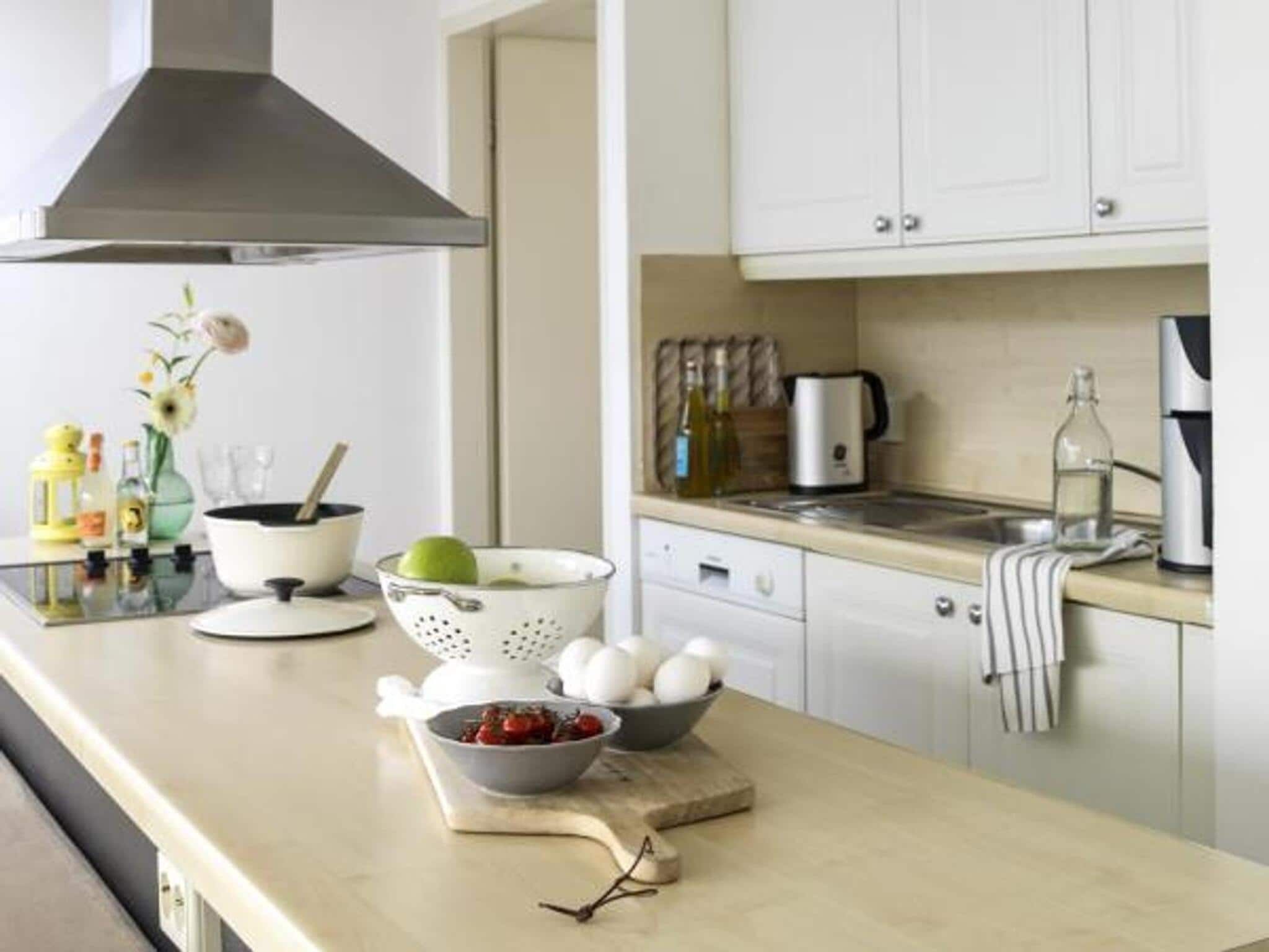 De keuken van Family House | 10-12 personen | 4 slaapkamers | 3,5 badkamers in Loosdrecht