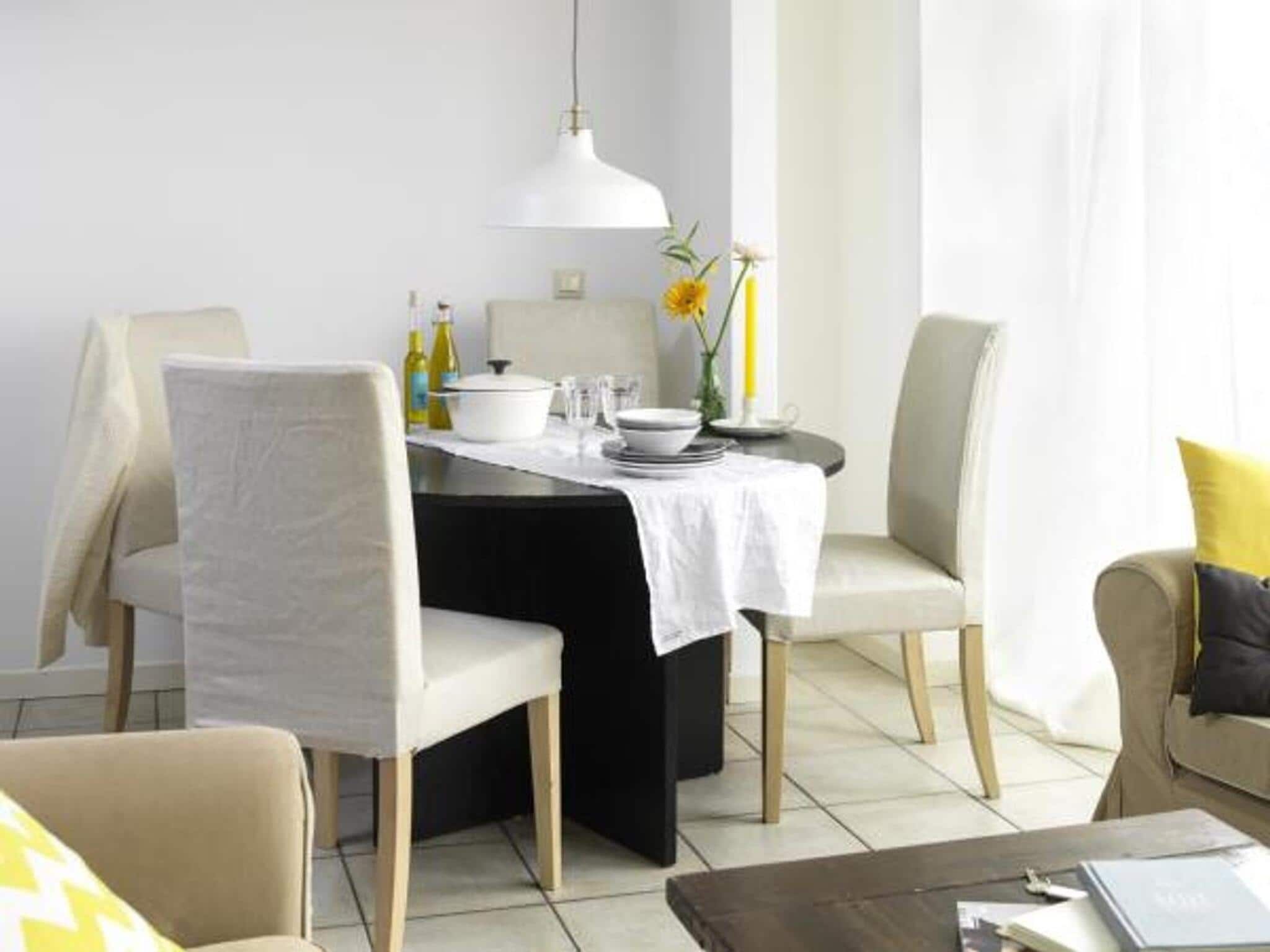 De woonkamer van Family House | 10-12 personen | 4 slaapkamers | 3,5 badkamers in Loosdrecht