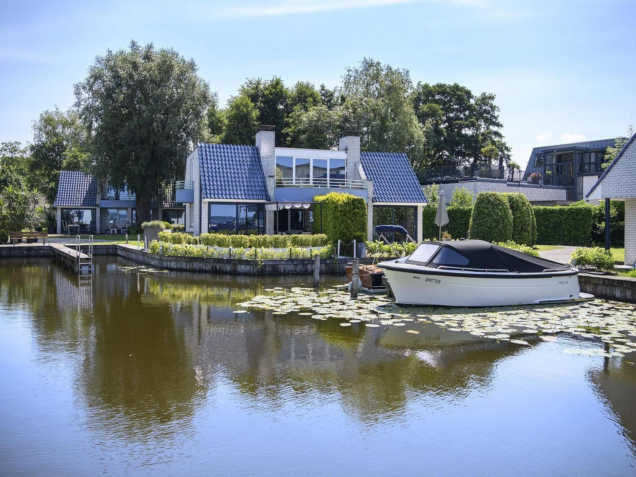 De omgeving van Family House | 10-12 personen | 4 slaapkamers | 3,5 badkamers in Loosdrecht