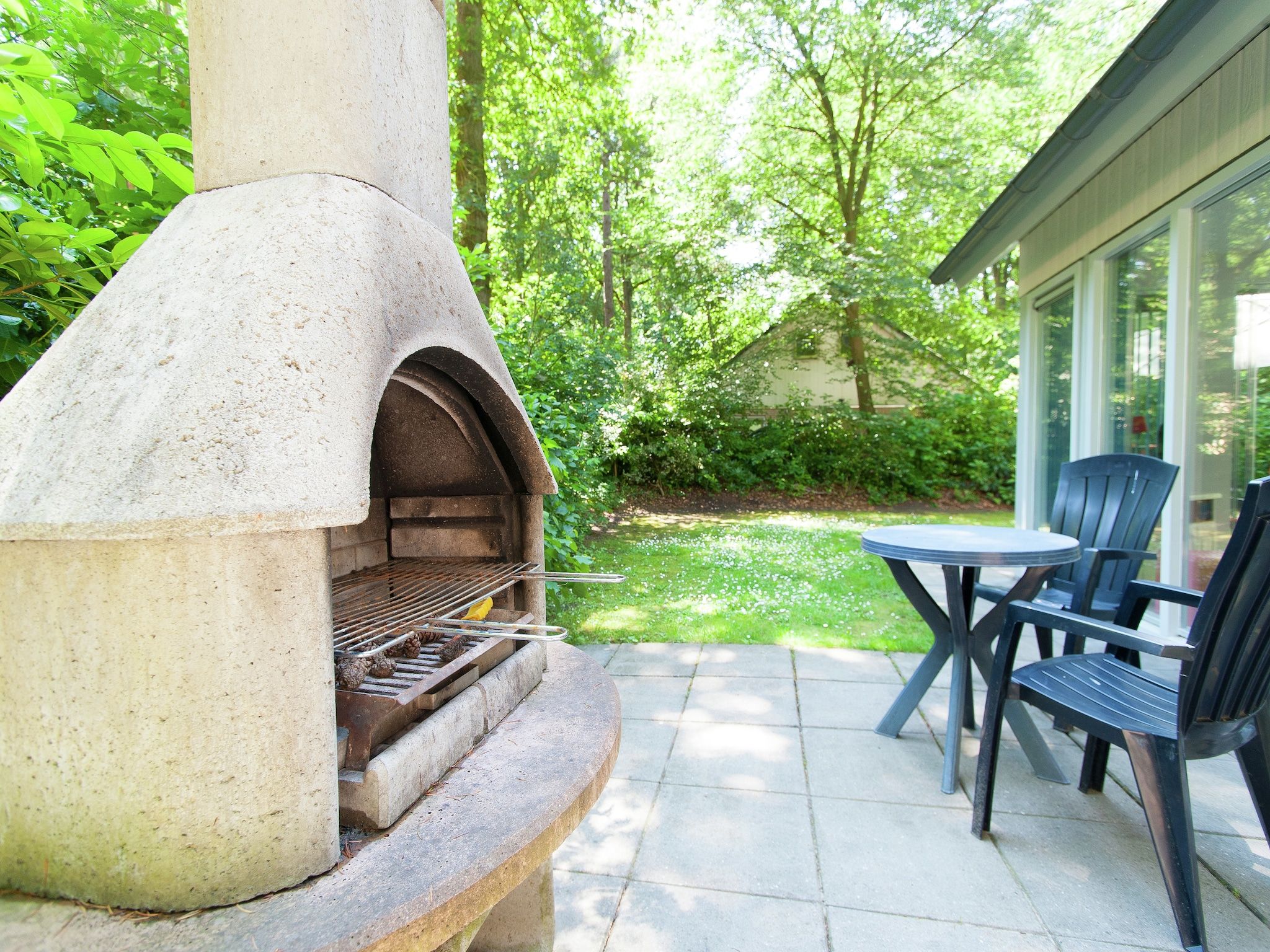 De tuin van De Meerkoet in Oudemirdum