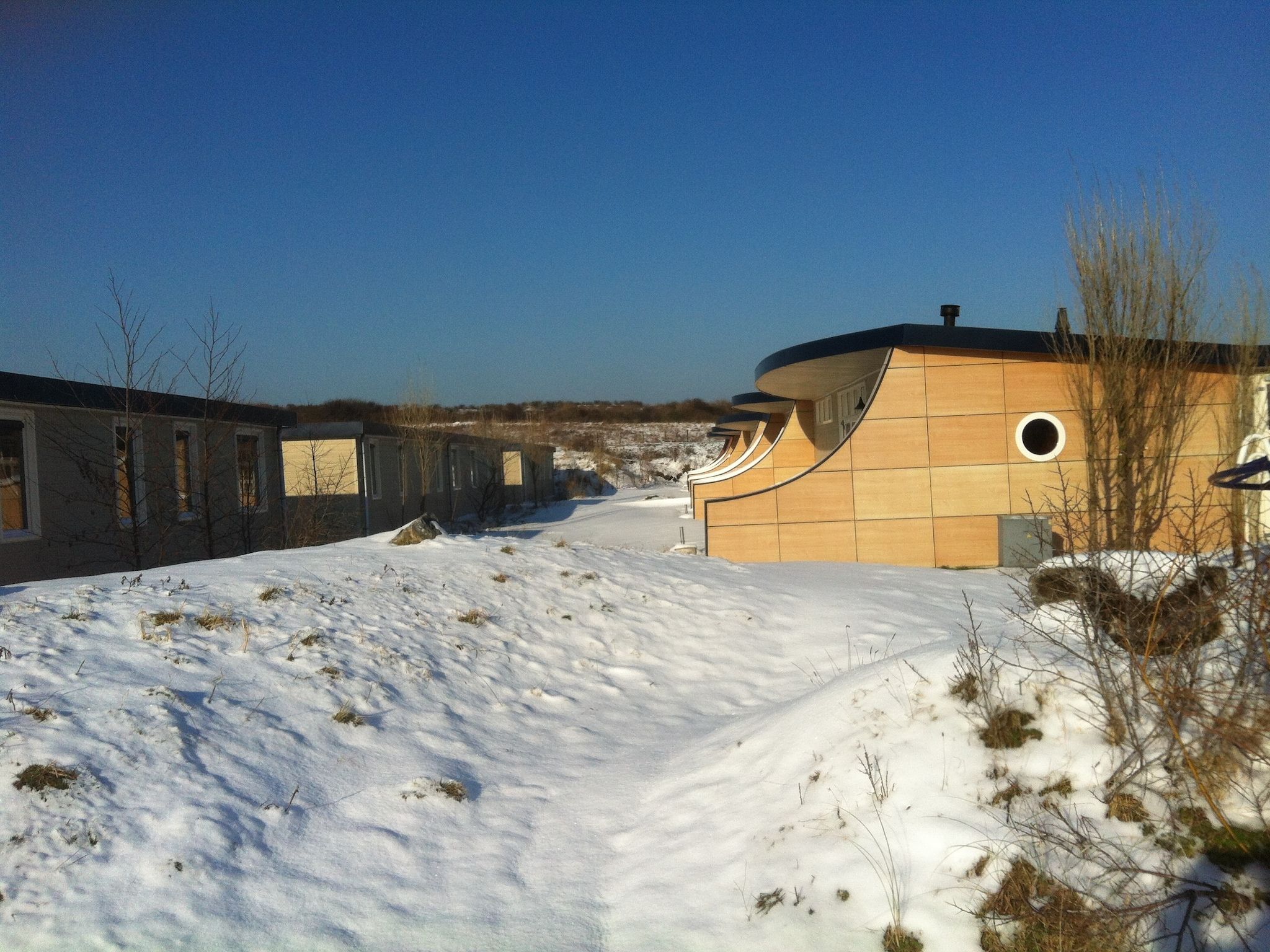 De buitenkant van Strandpark Vlugtenburg 2 in 's-Gravenzande