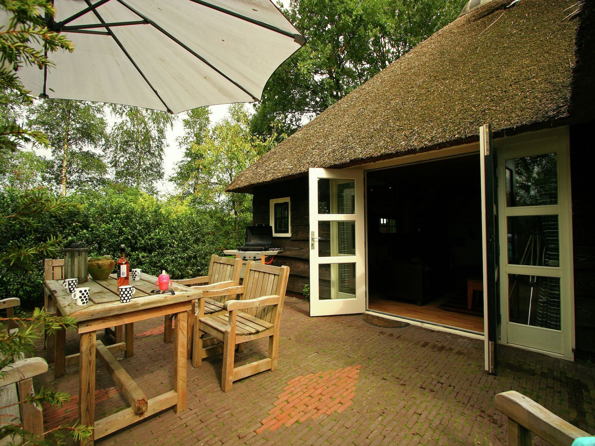 Het terras van De Hytte in Balkbrug