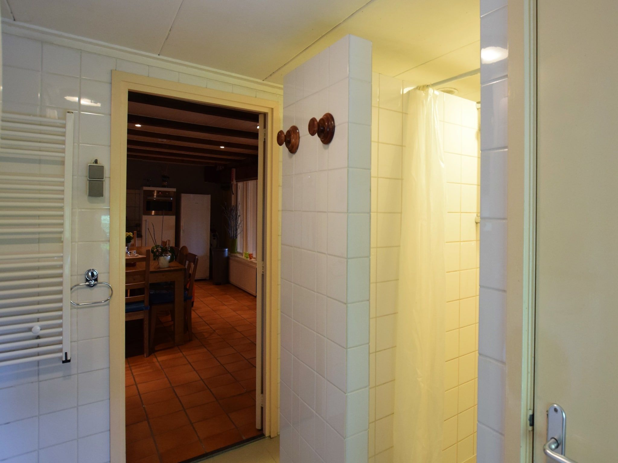 De badkamer van Hoeve Hoogst Tevreden in Leerdam