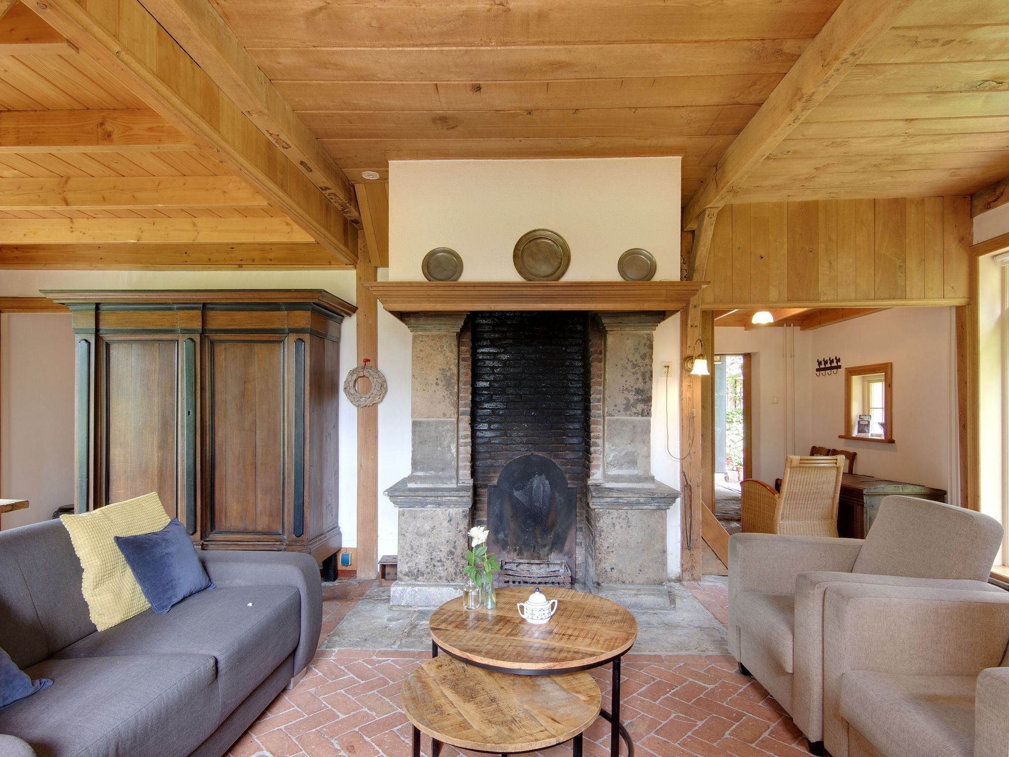 De woonkamer van Kotman's spieker 12 persoons in Enschede