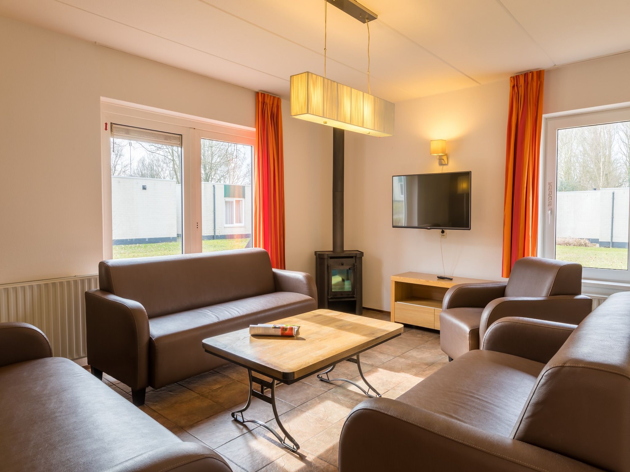 De woonkamer van Vakantiepark Hunzedal 6 in Borger