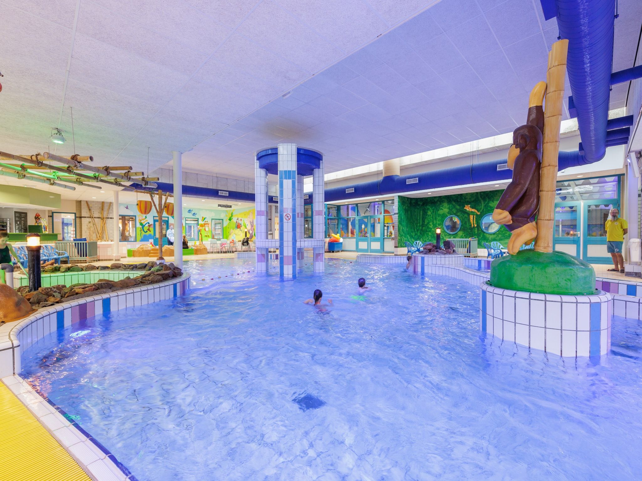 Parkfaciliteiten bij Vakantiepark Hunzedal 6 in Borger