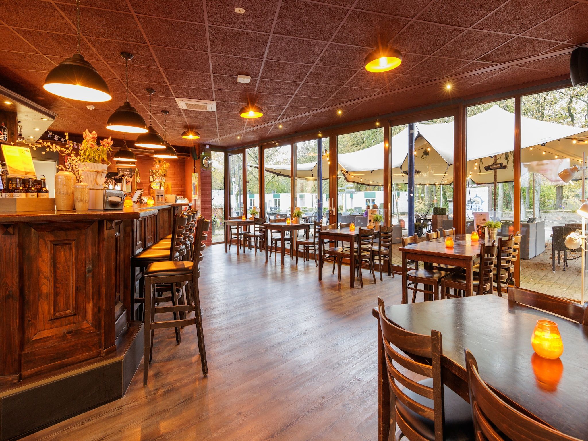 Parkfaciliteiten bij Vakantiepark Hunzedal 6 in Borger