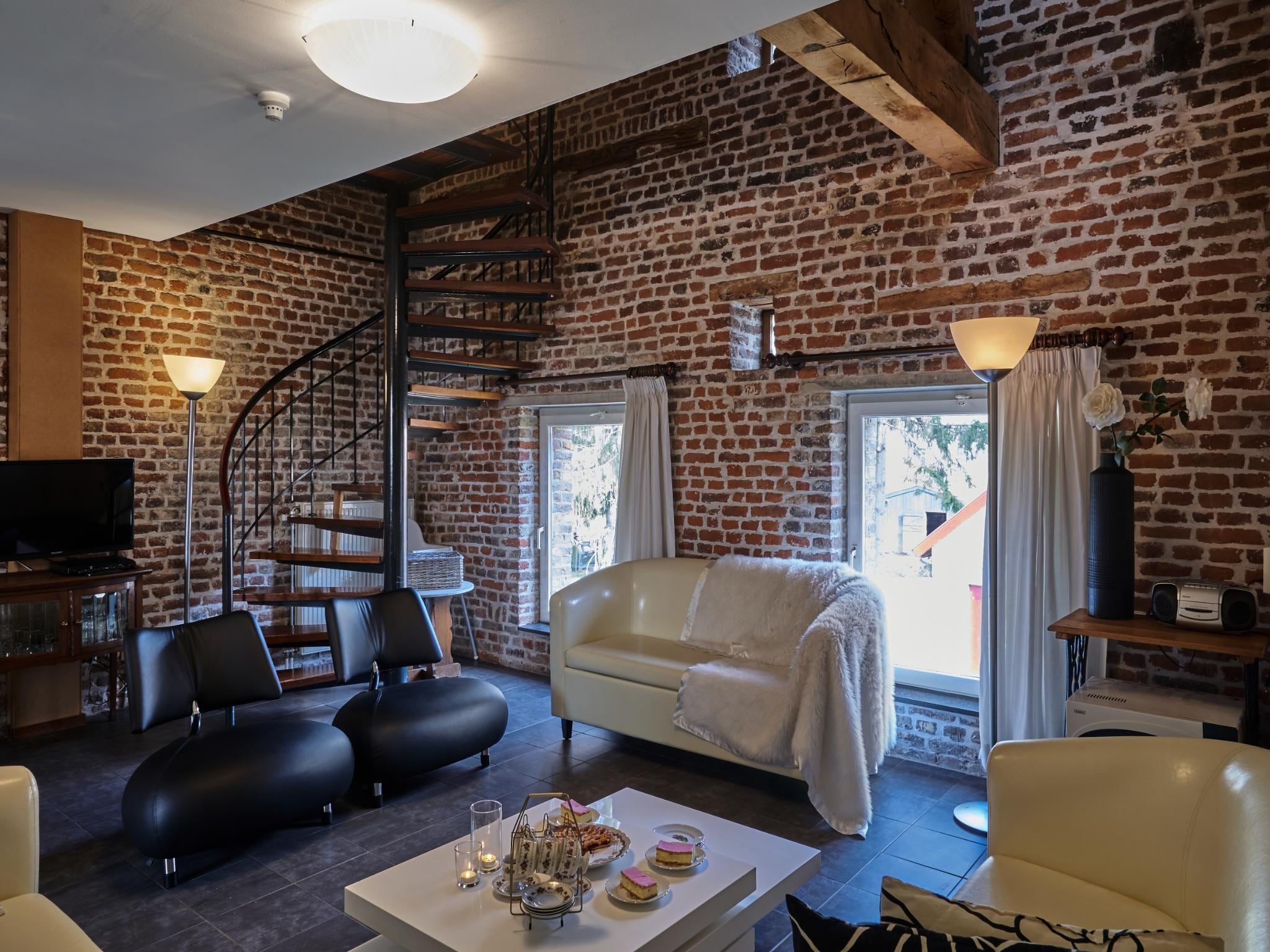 De woonkamer van Meschermolen 10 in Mesch-Eijsden