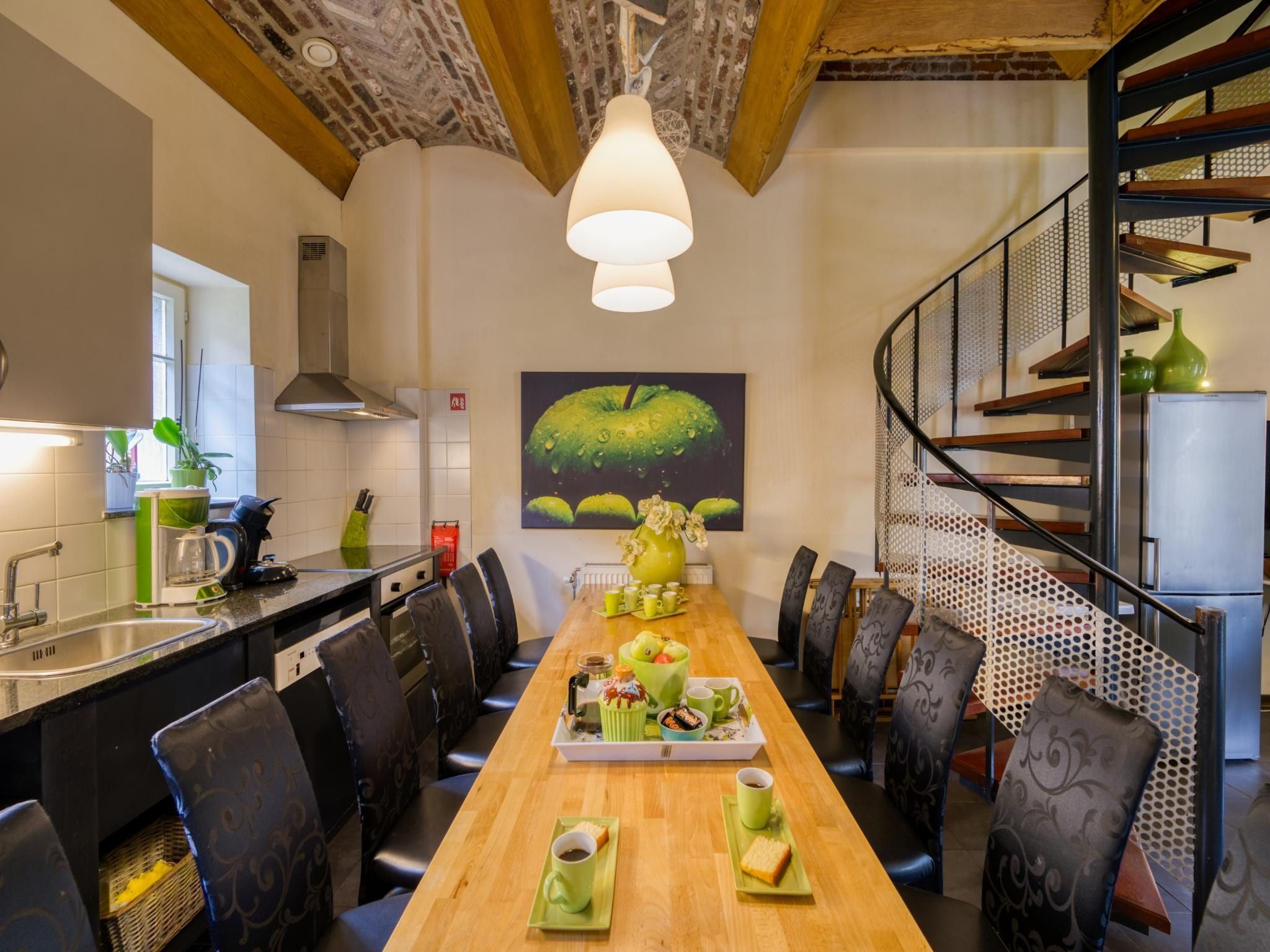 De eetkamer van Meschermolen 6 in Mesch-Eijsden