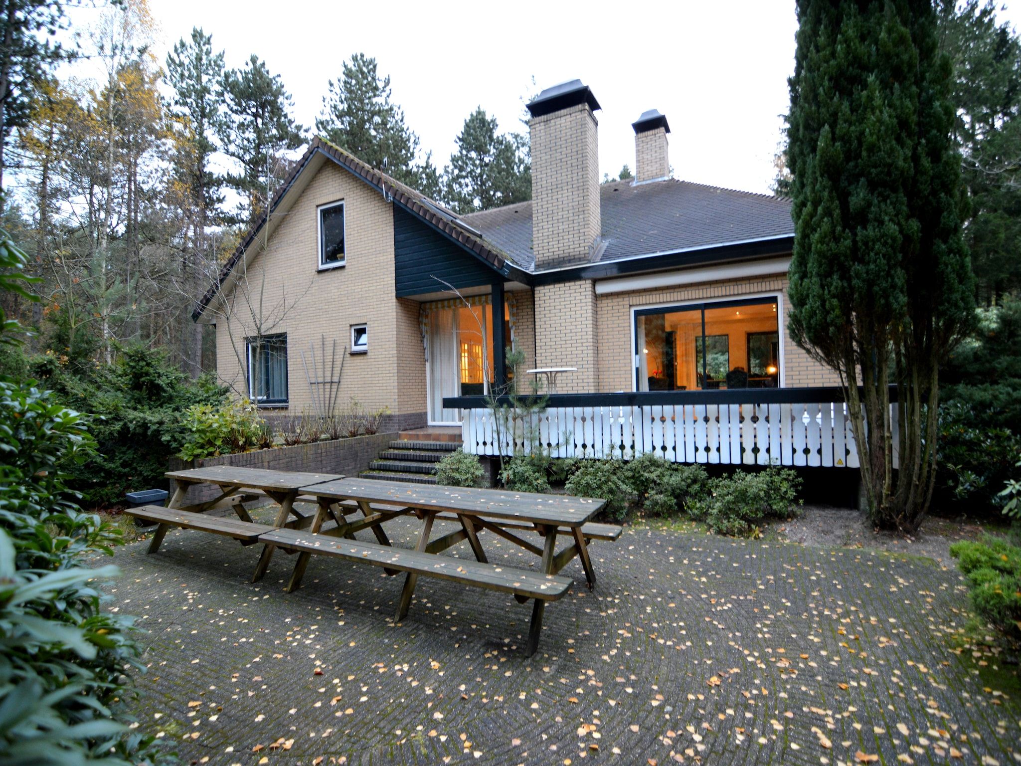 De buitenkant van De grove Den in Doornspijk