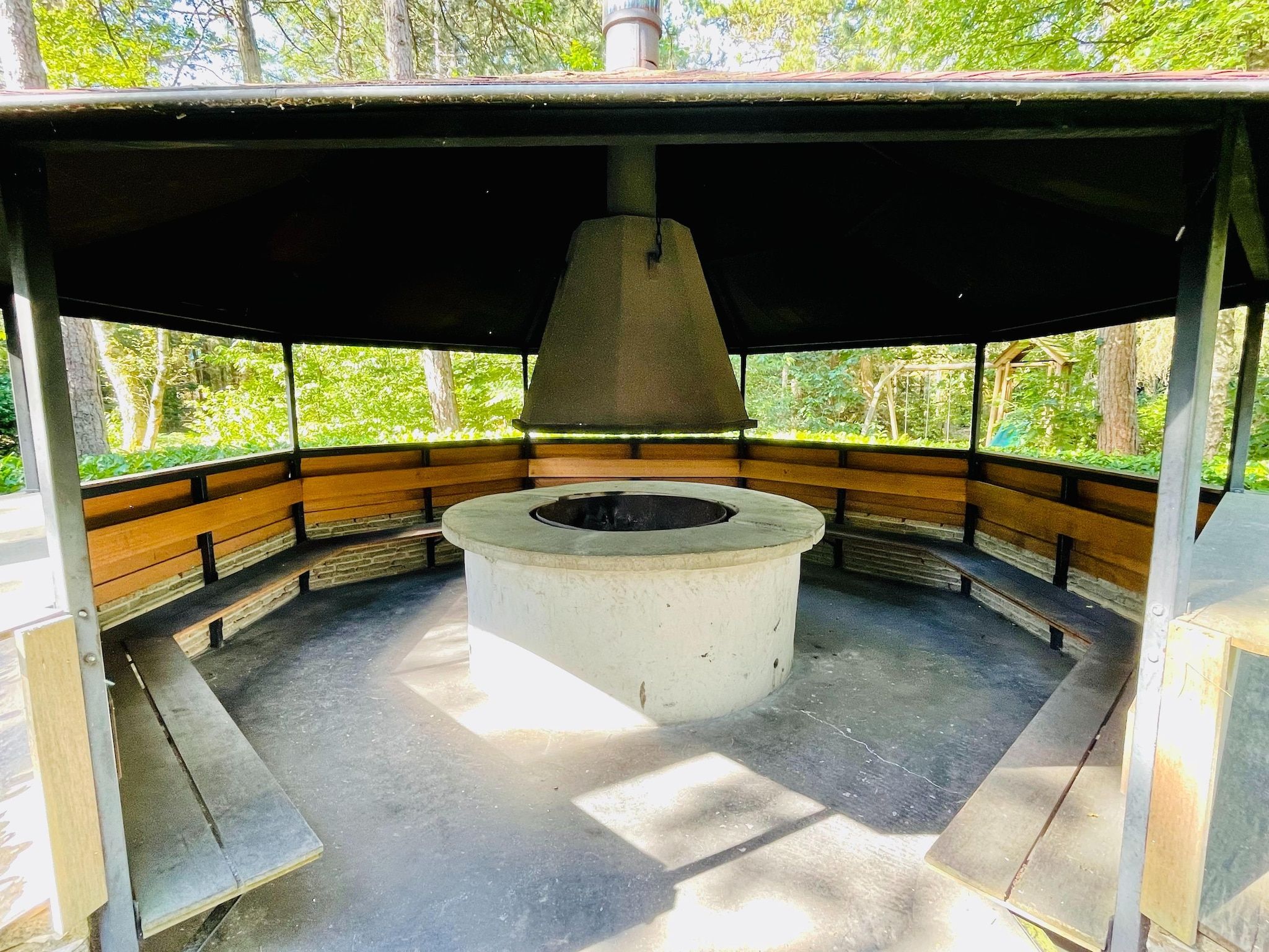 Voorzieningen bij De grove den in Doornspijk