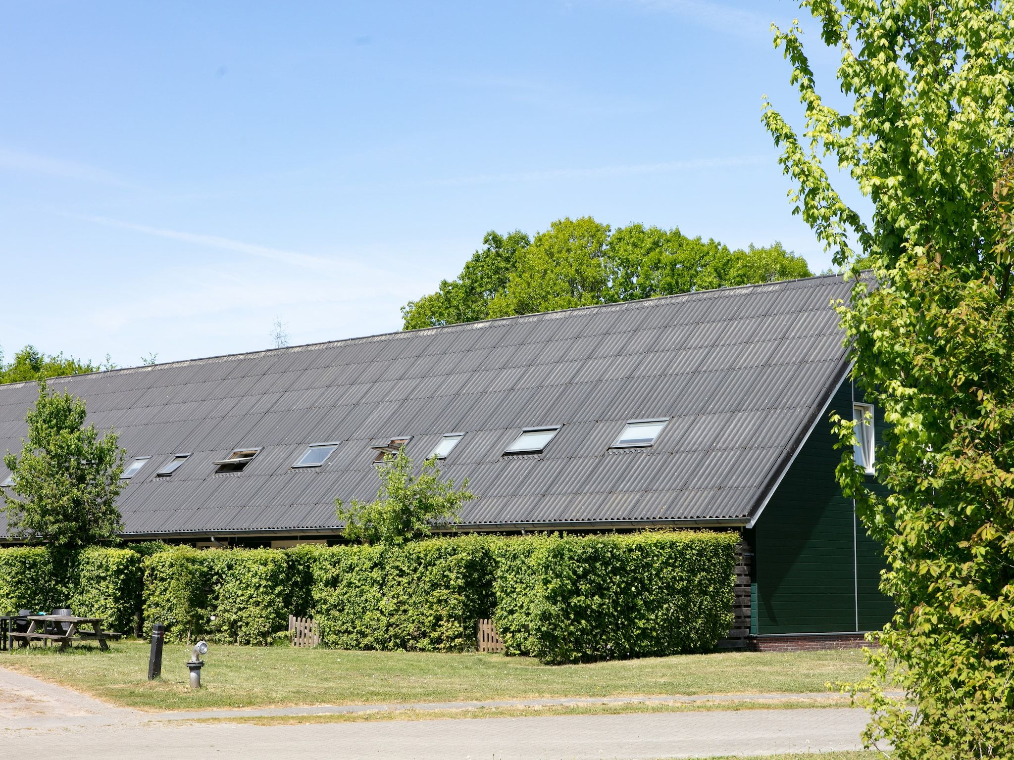 De buitenkant van Vakantiepark Horsetellerie 7 in Hardenberg (rheezerveen)