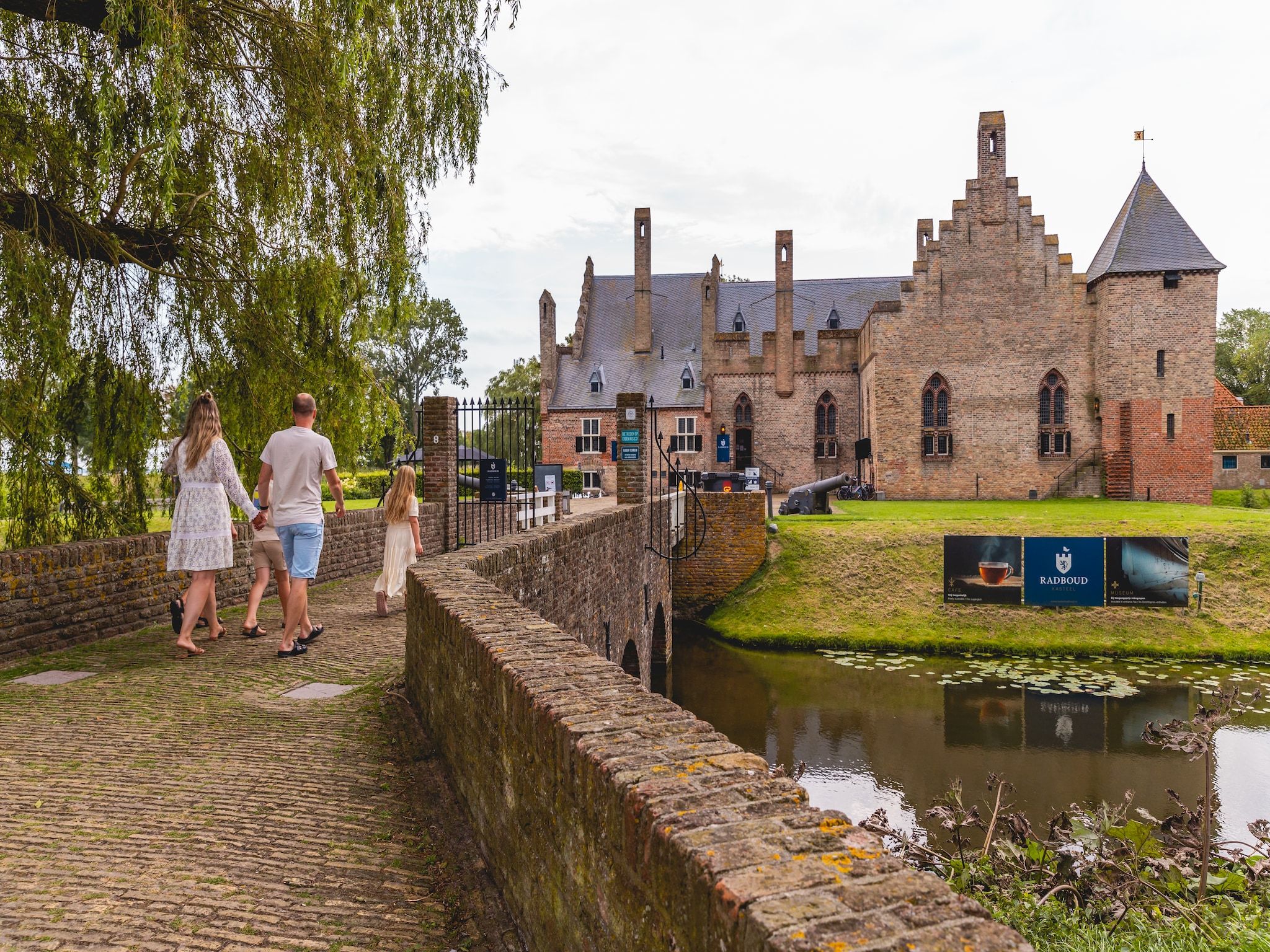 Parkfaciliteiten bij Villavakantiepark IJsselhof 3 in Andijk