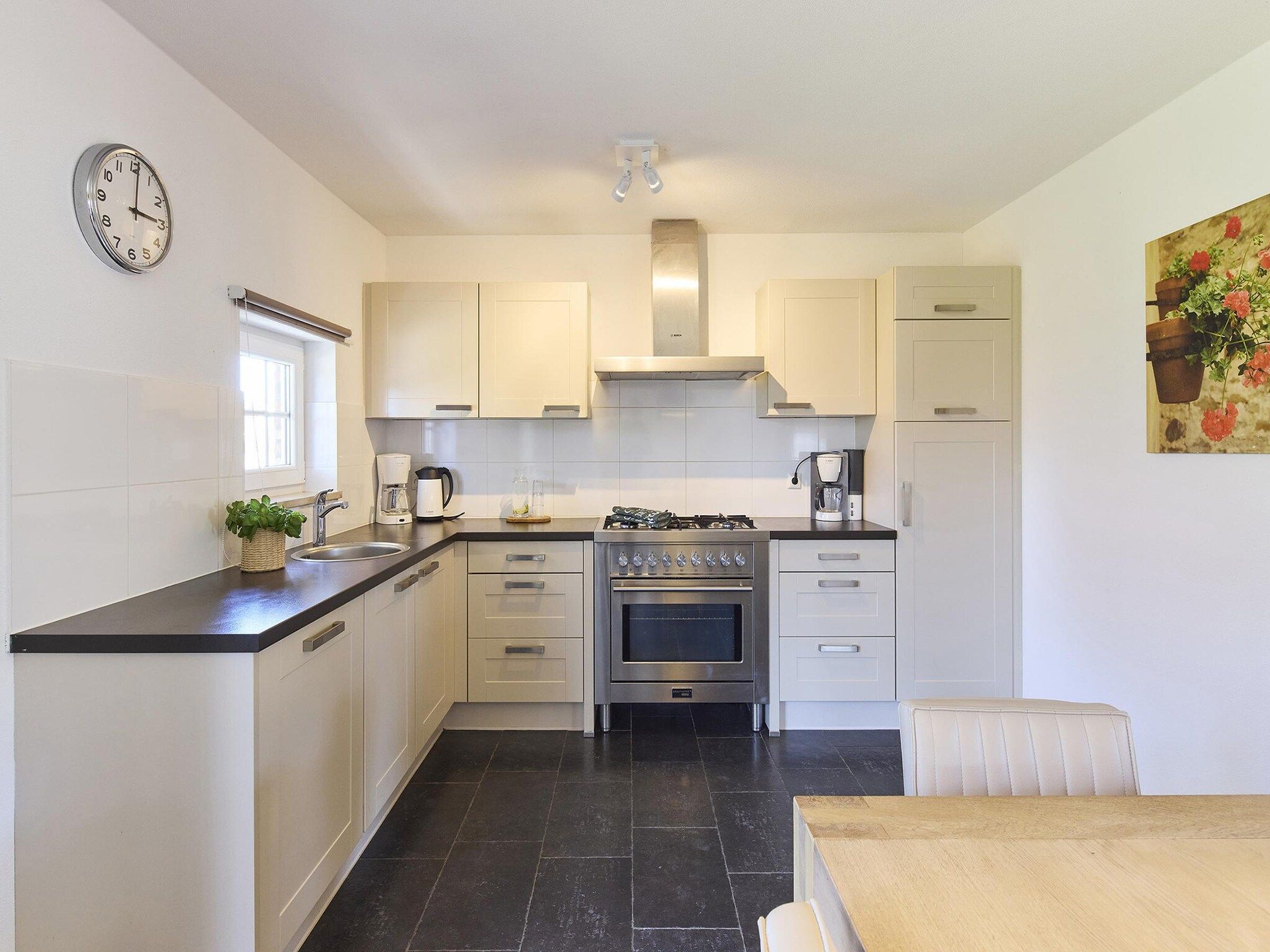 De keuken van Buitenhof De Leistert 7 in Roggel