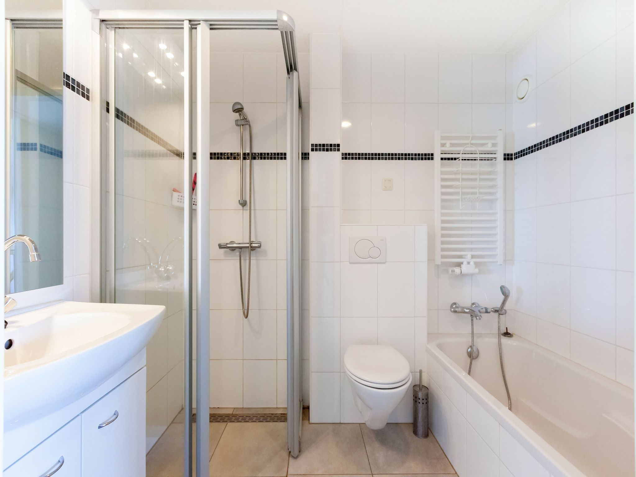 De badkamer van Lyts Sypenstien in Langweer