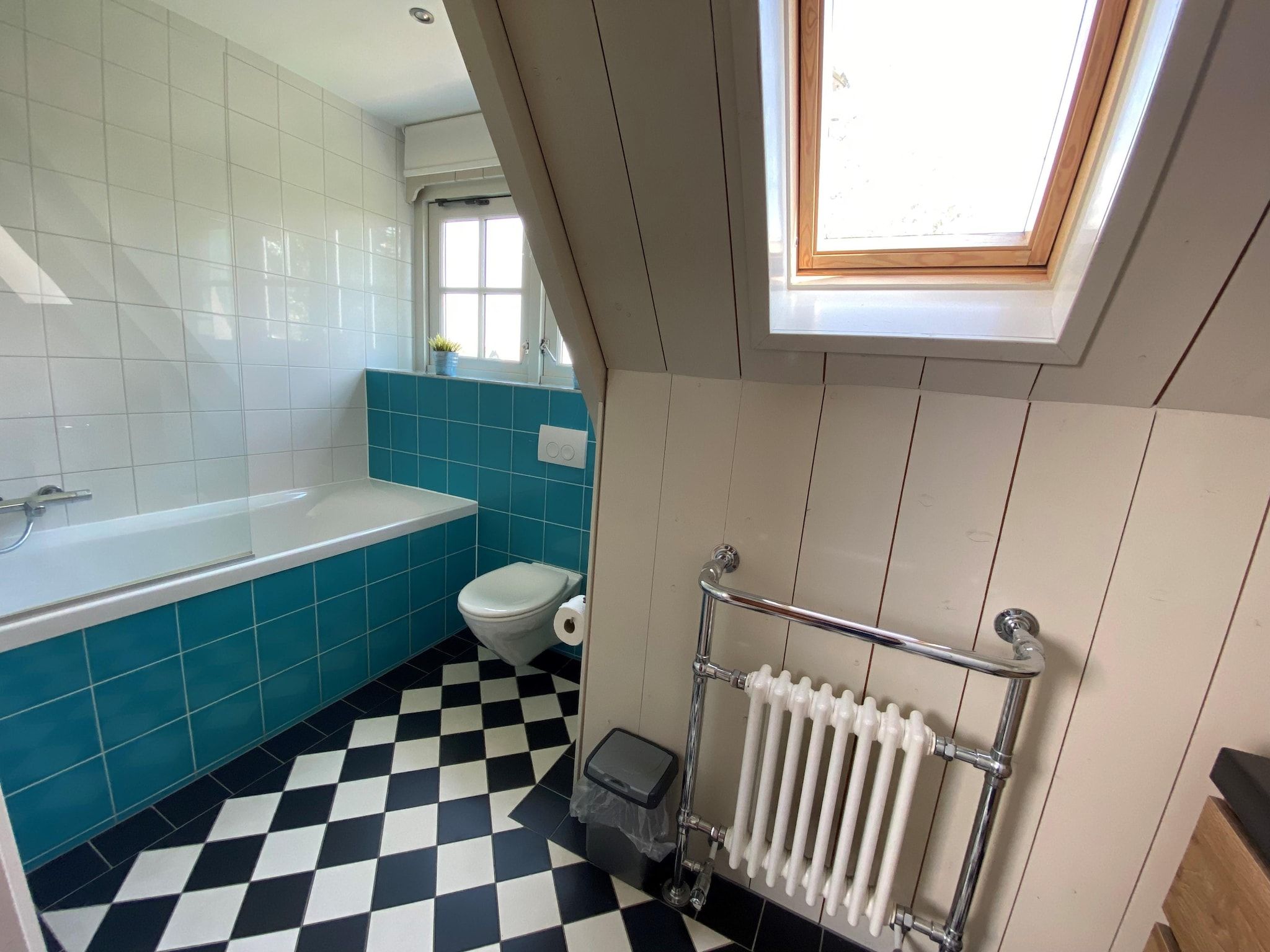 De badkamer van Recreatiepark Wiringherlant - Ons Huys in Hippolytushoef