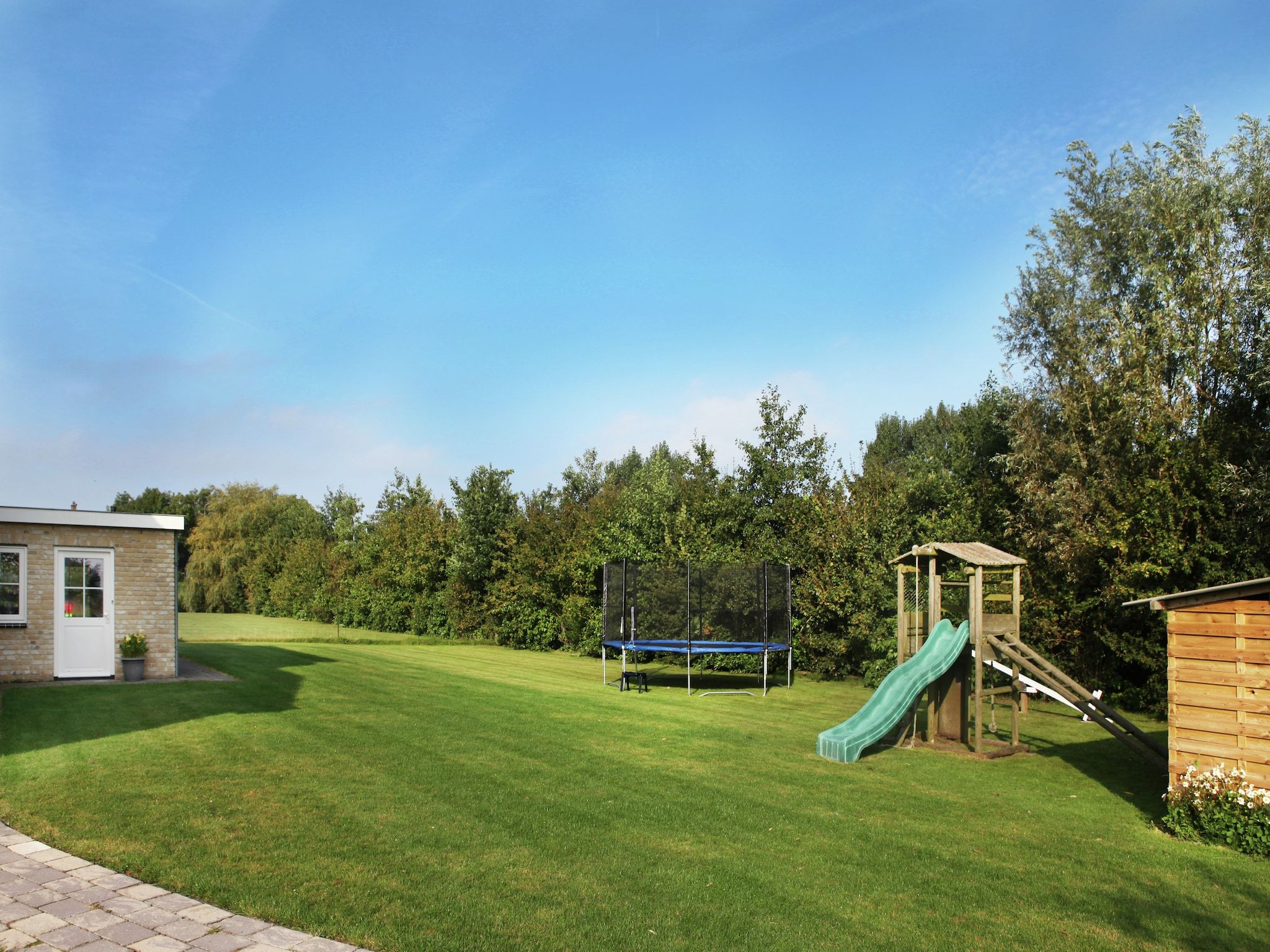 De tuin van Scoreldame 8-persoons in Schoorldam