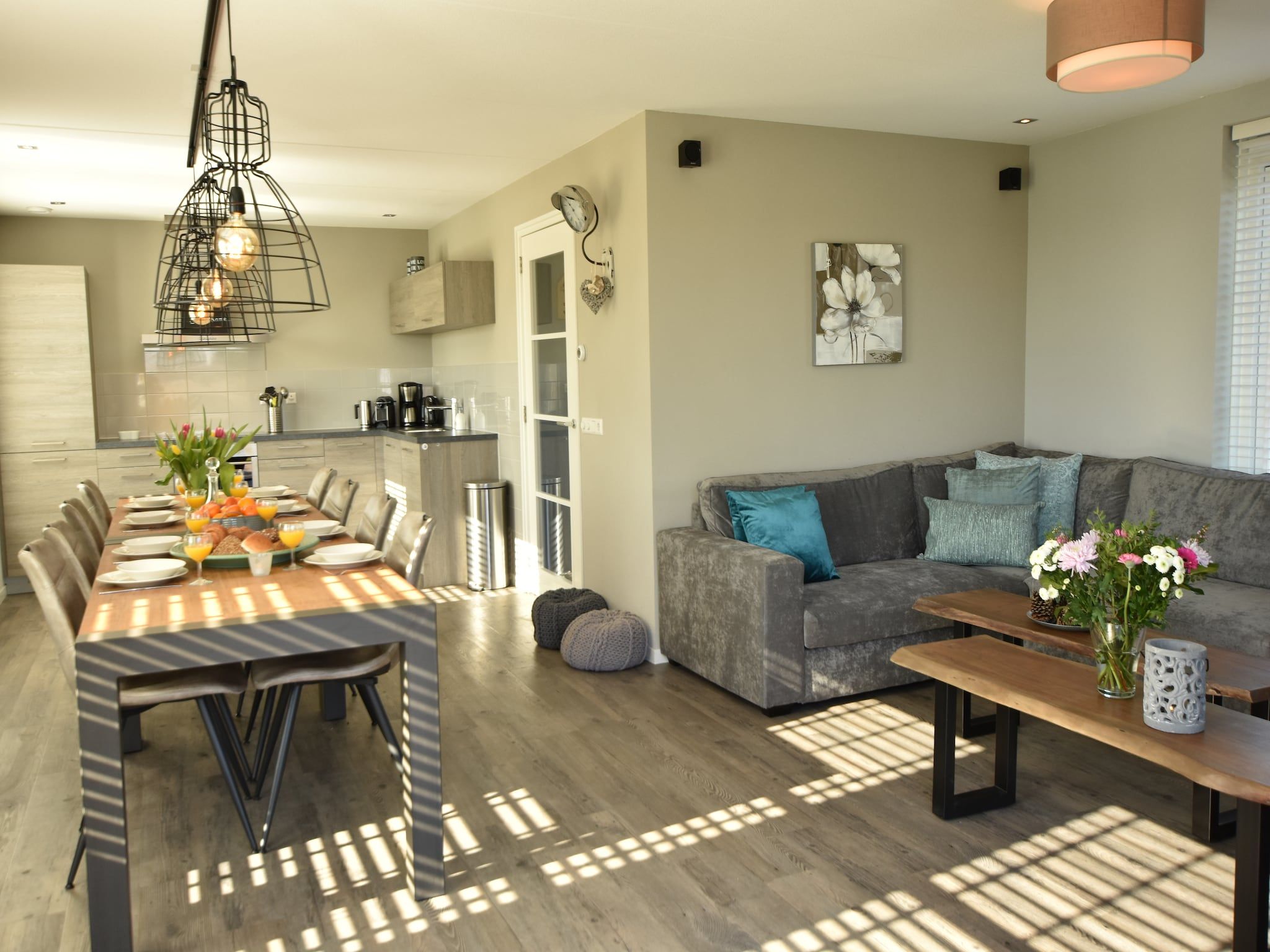 De woonkamer van Scoreldame 8-persoons in Schoorldam