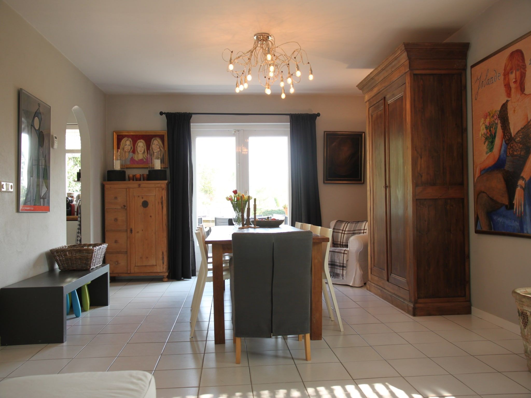 De eetkamer van Fancy in Groet