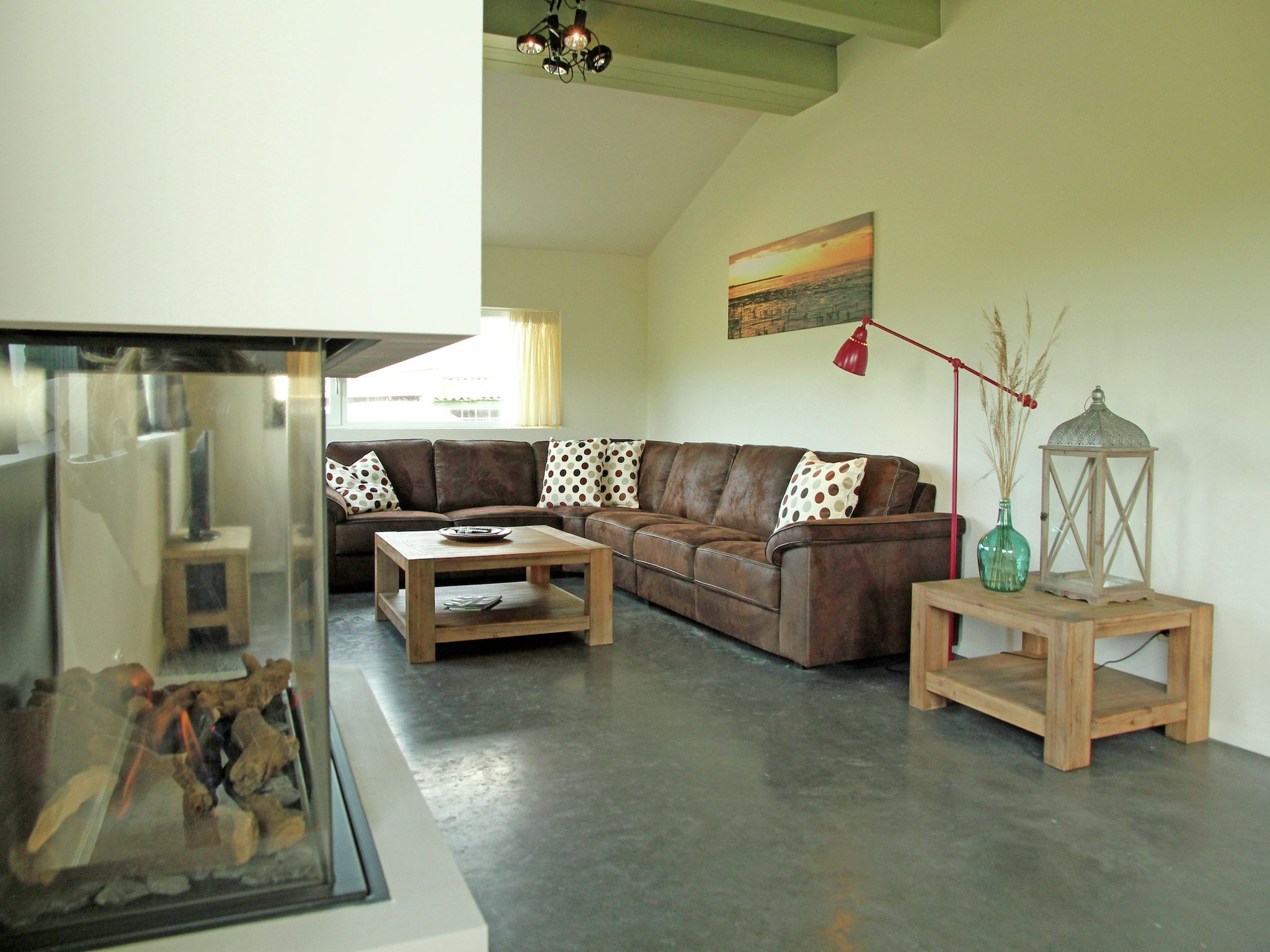 De woonkamer van Zeedijk III in Tzummarum