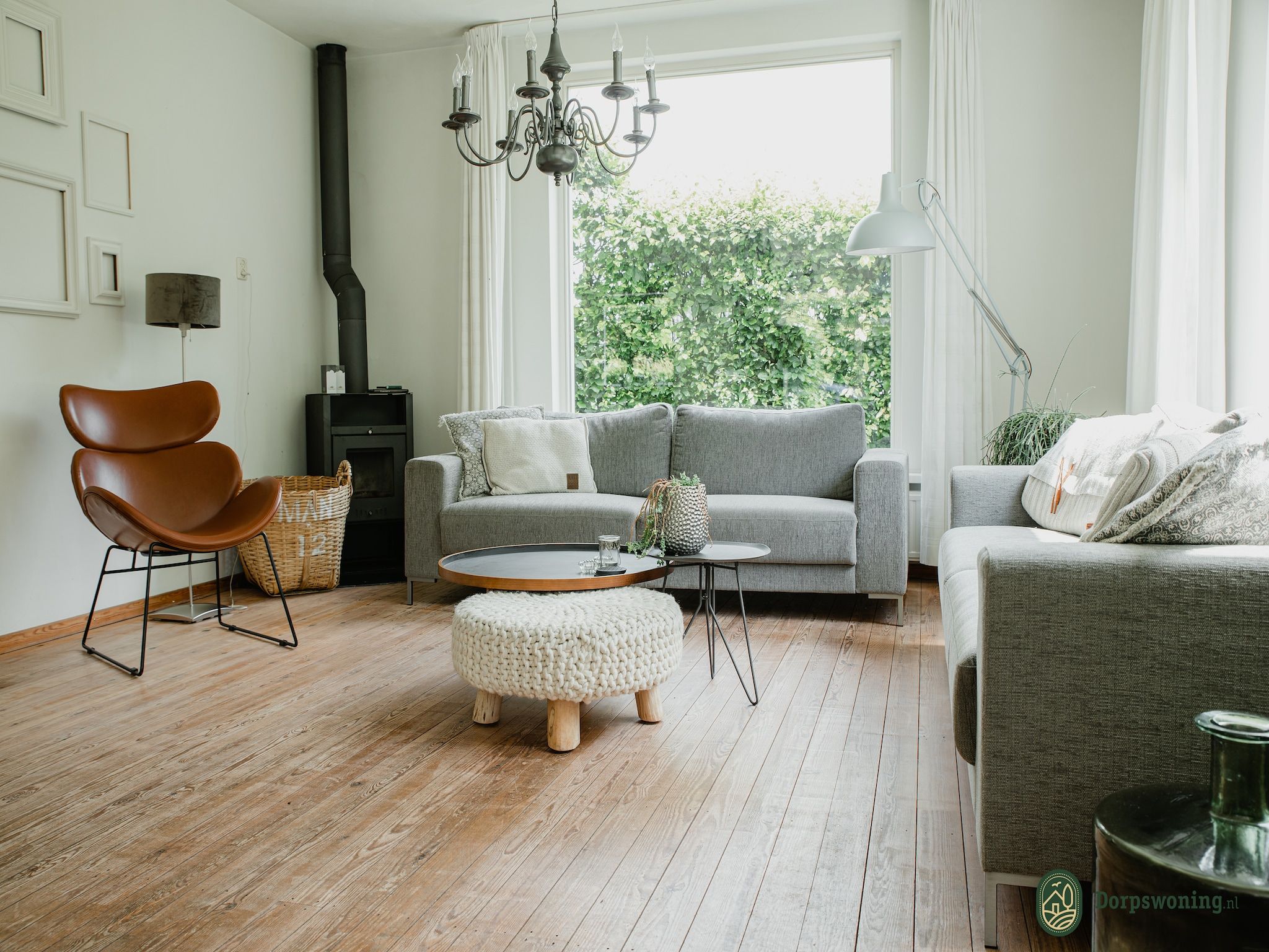 De woonkamer van Dorpswoning Het Landelijke in Leende