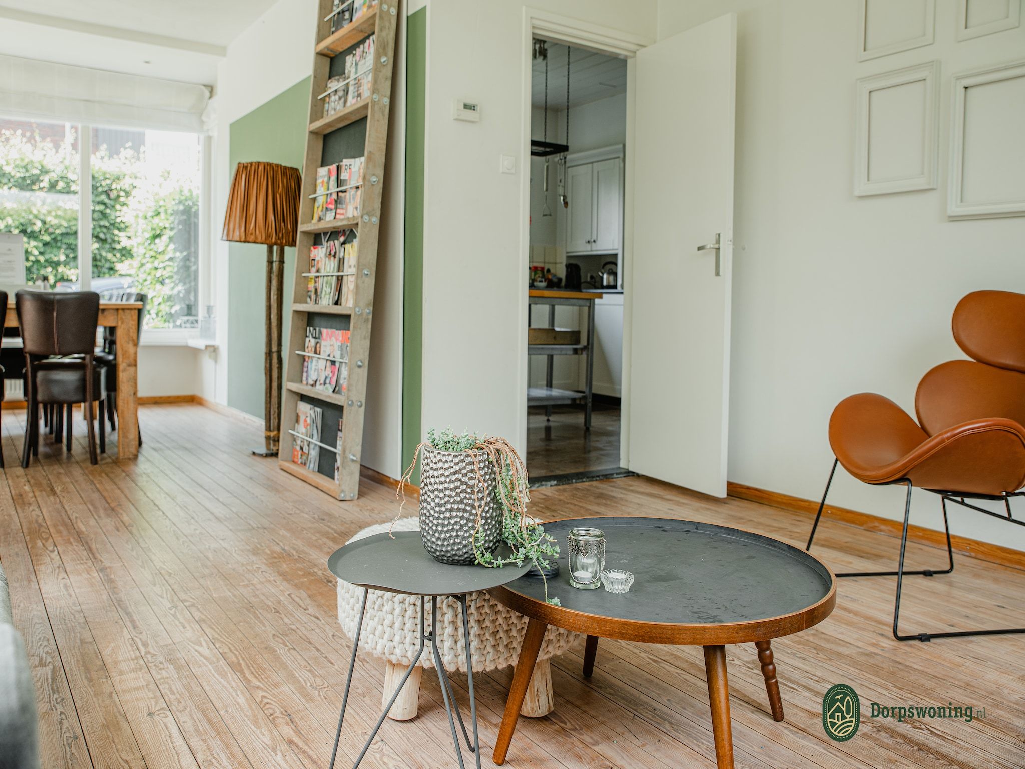 De woonkamer van Dorpswoning Het Landelijke in Leende