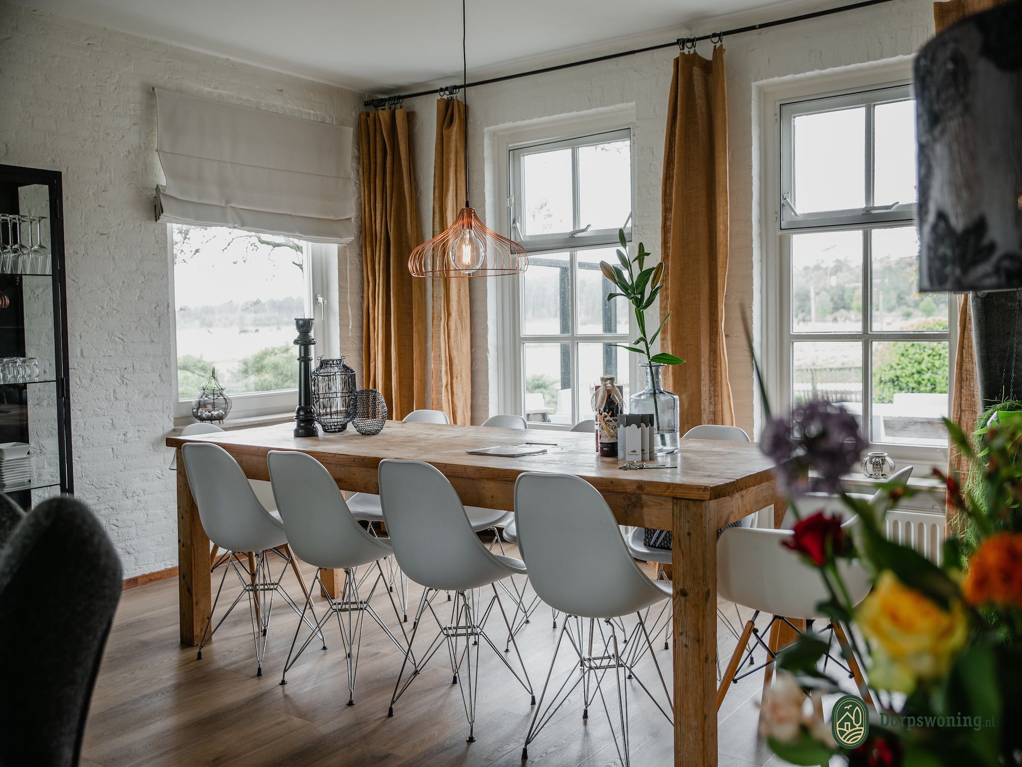 De eetkamer van Dorpswoning De Plek in Leende