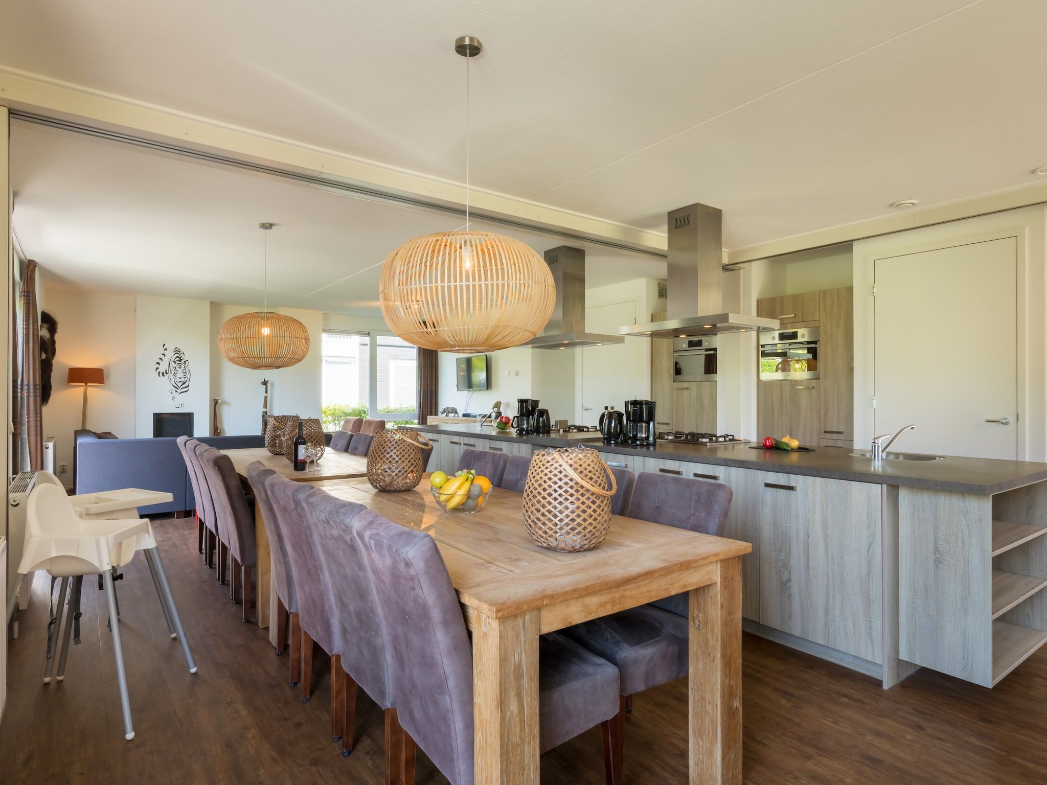 De eetkamer van Résidence de Weerribben 2 in Paasloo