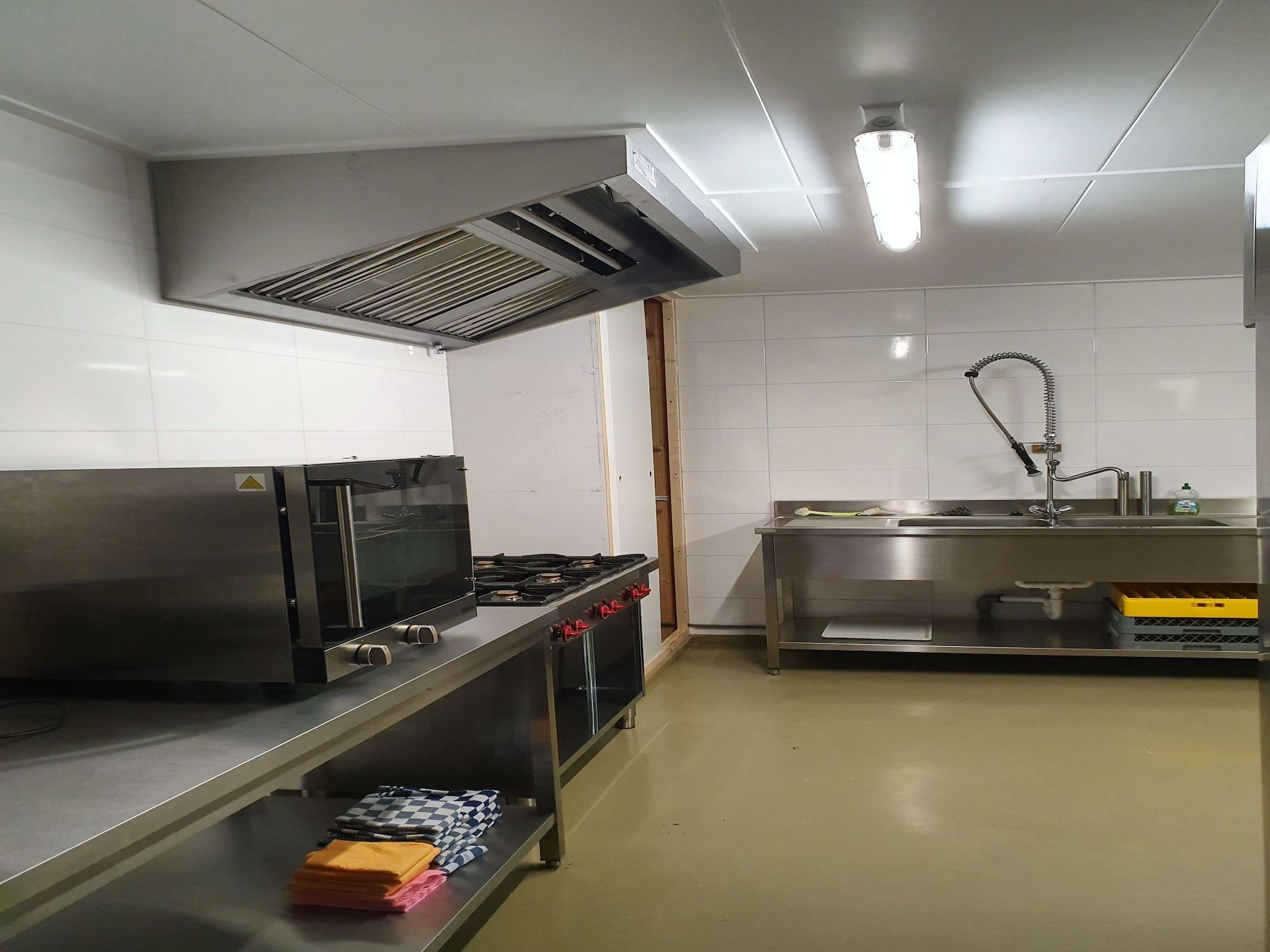 De keuken van Vakantiepark Eigen Wijze 3 in Bant