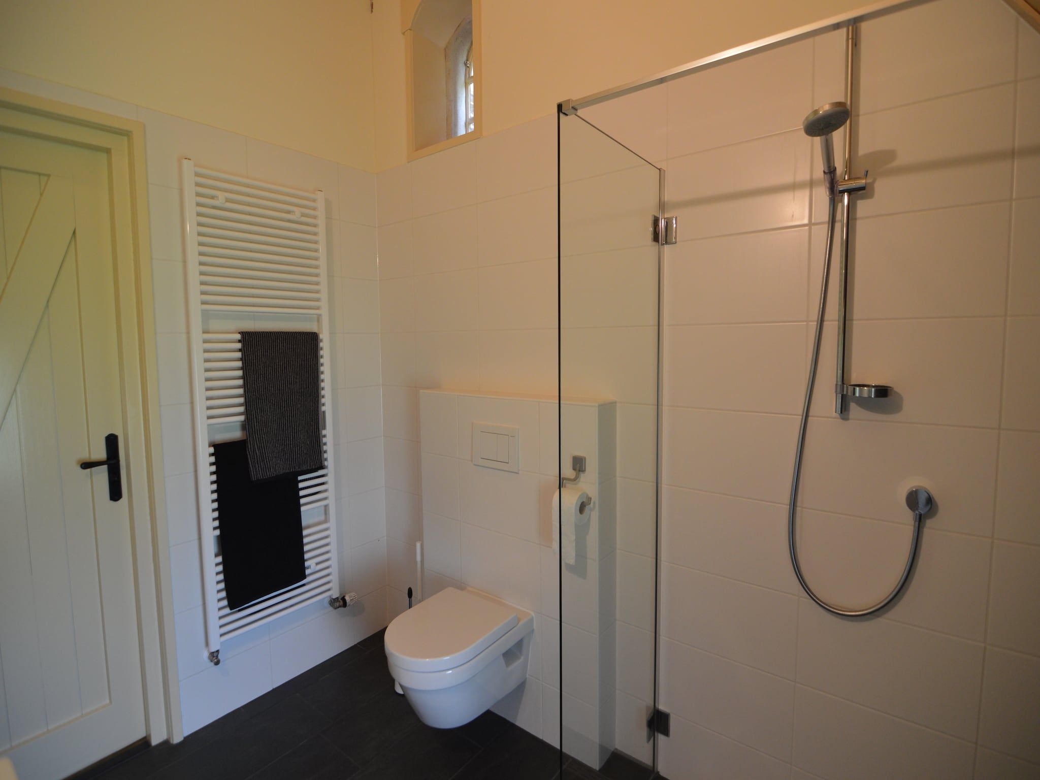 De badkamer van Kabinet & Dekenkist in Geesteren