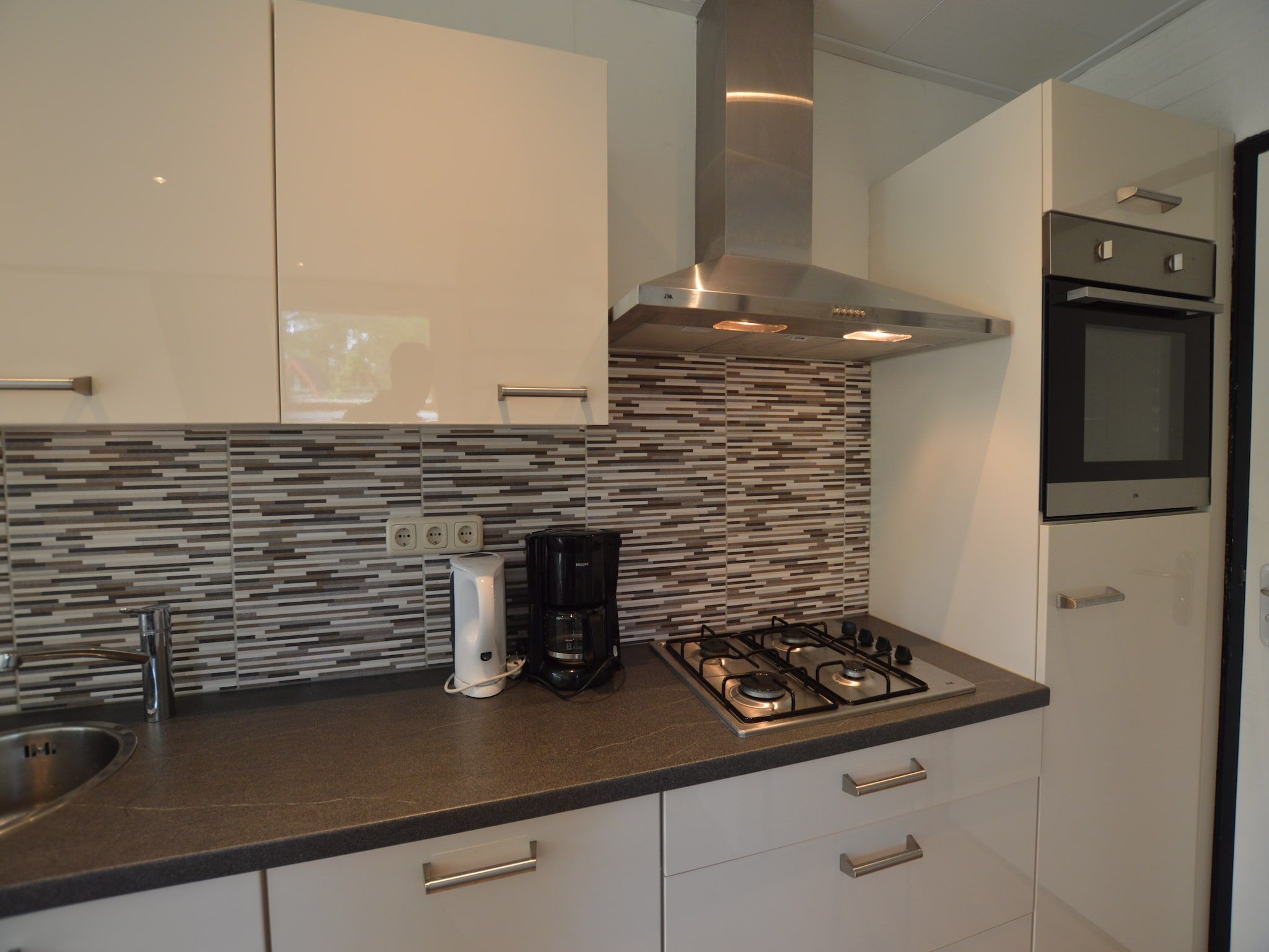 De keuken van Bungalows 48 en 49 in Stramproy