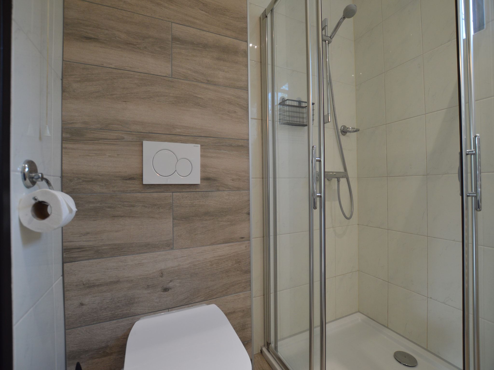 De badkamer van Bungalows 48 en 49 in Stramproy