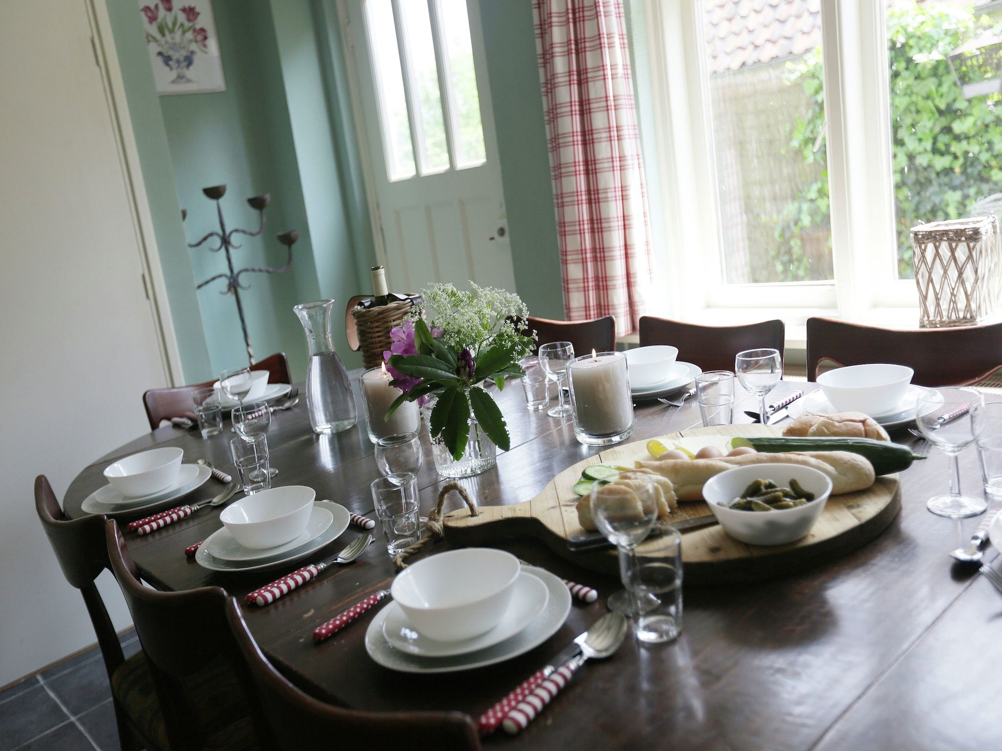 De eetkamer van Hofstede Groot Blankenstein in Doorn