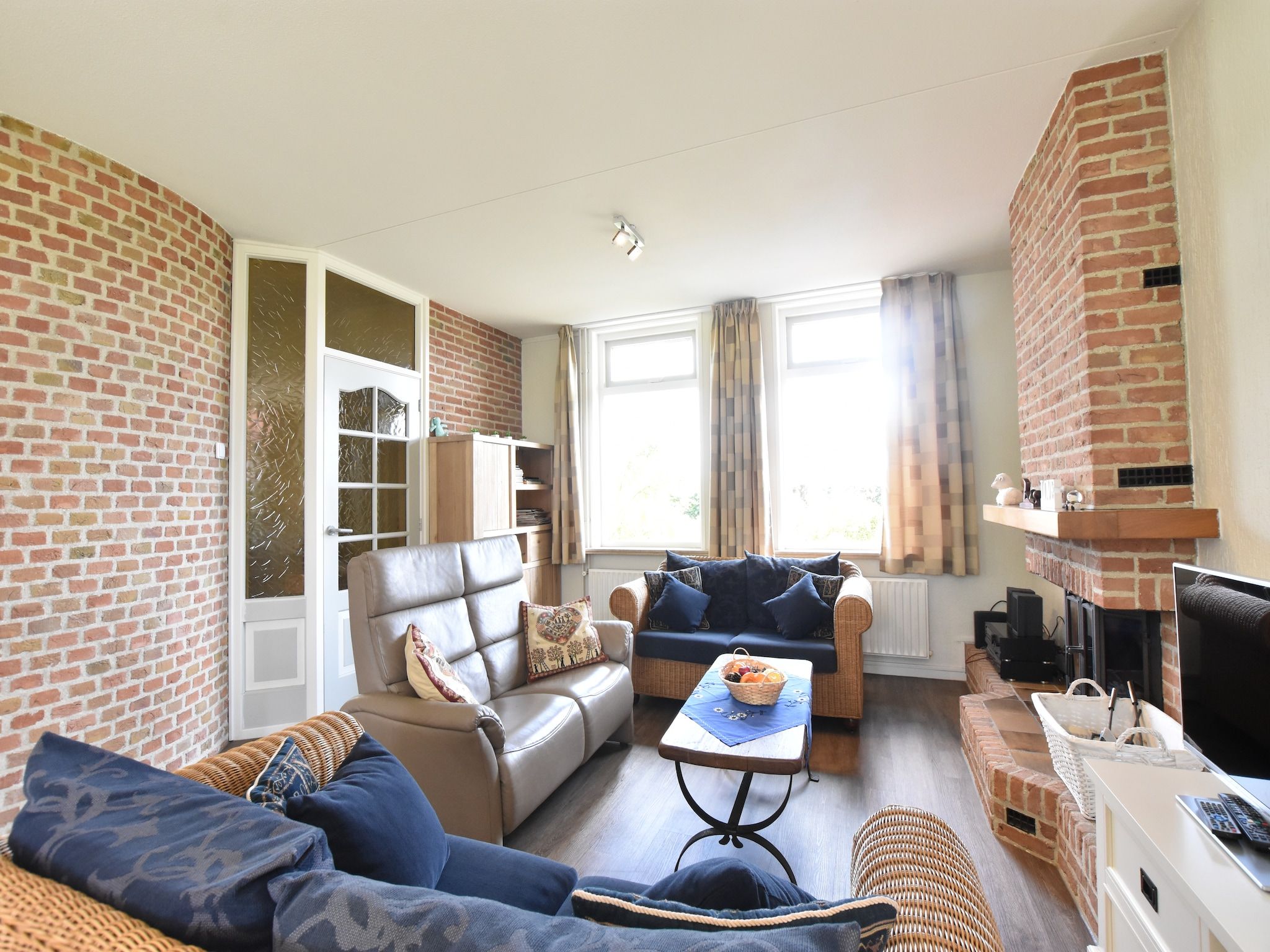 De woonkamer van De Biezenknop in Eede