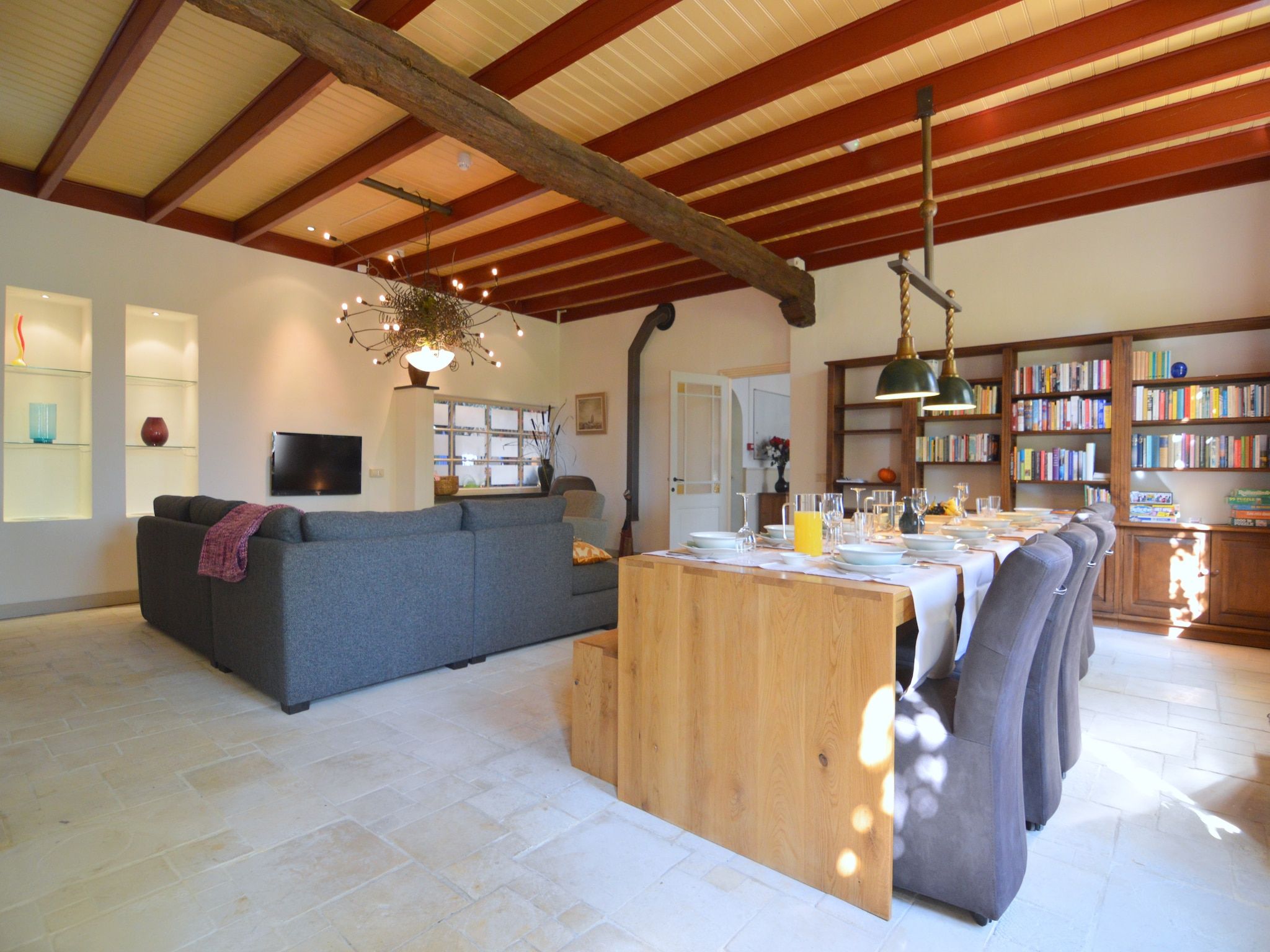 De woonkamer van Gelink Hof in Rekken