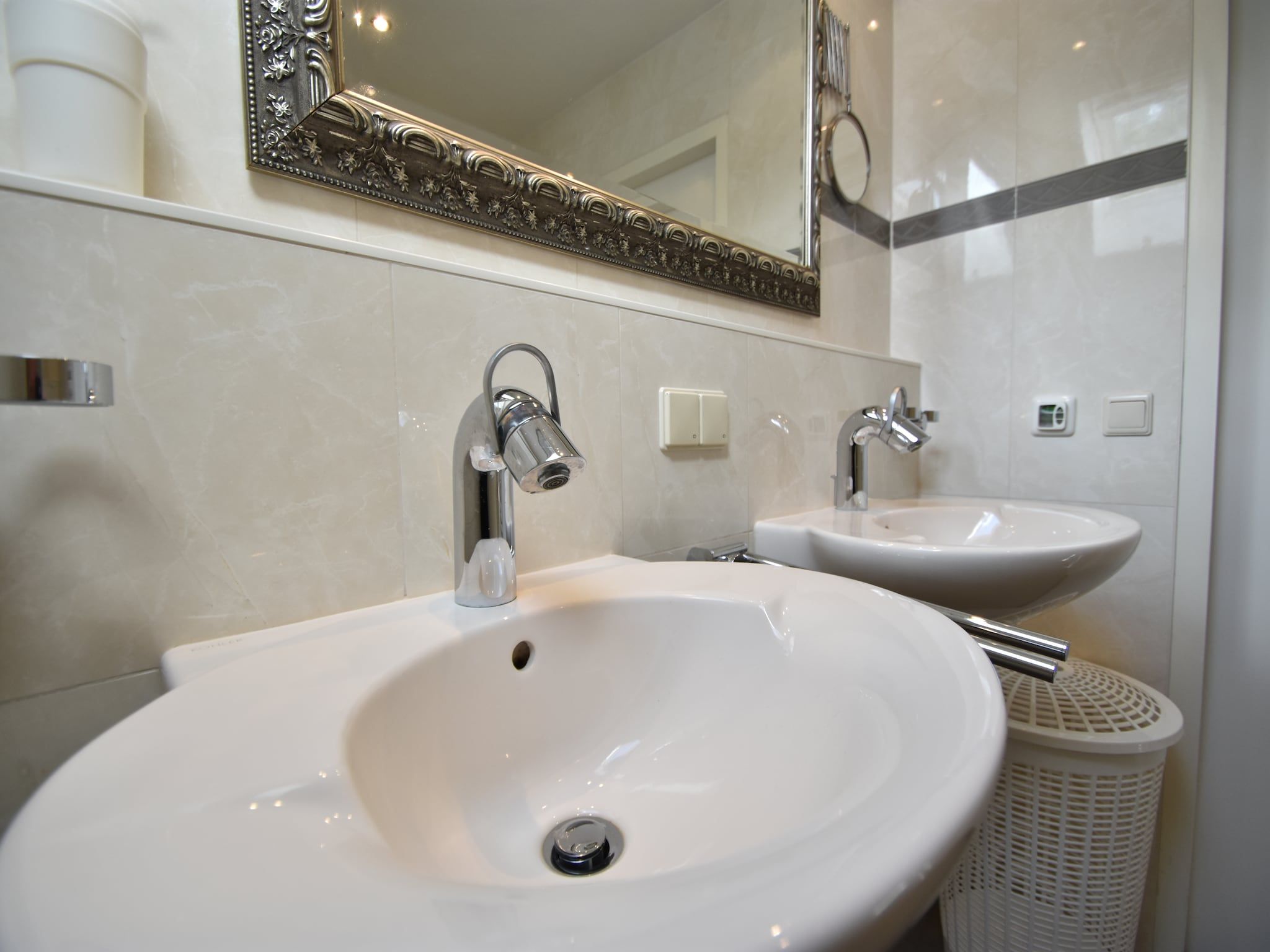 De badkamer van Het Mosselhuys in Bruinisse